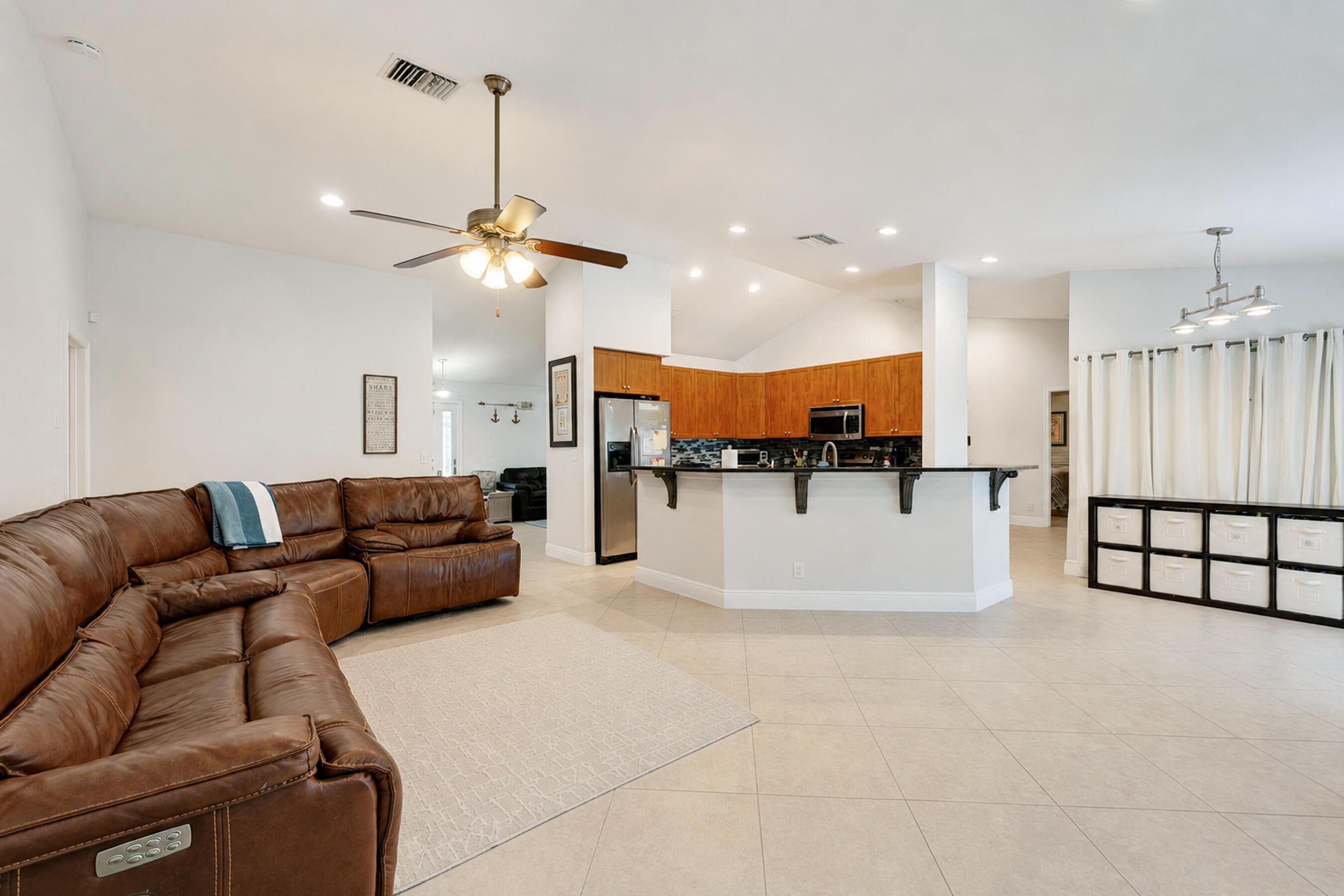4270 NW 9th Street