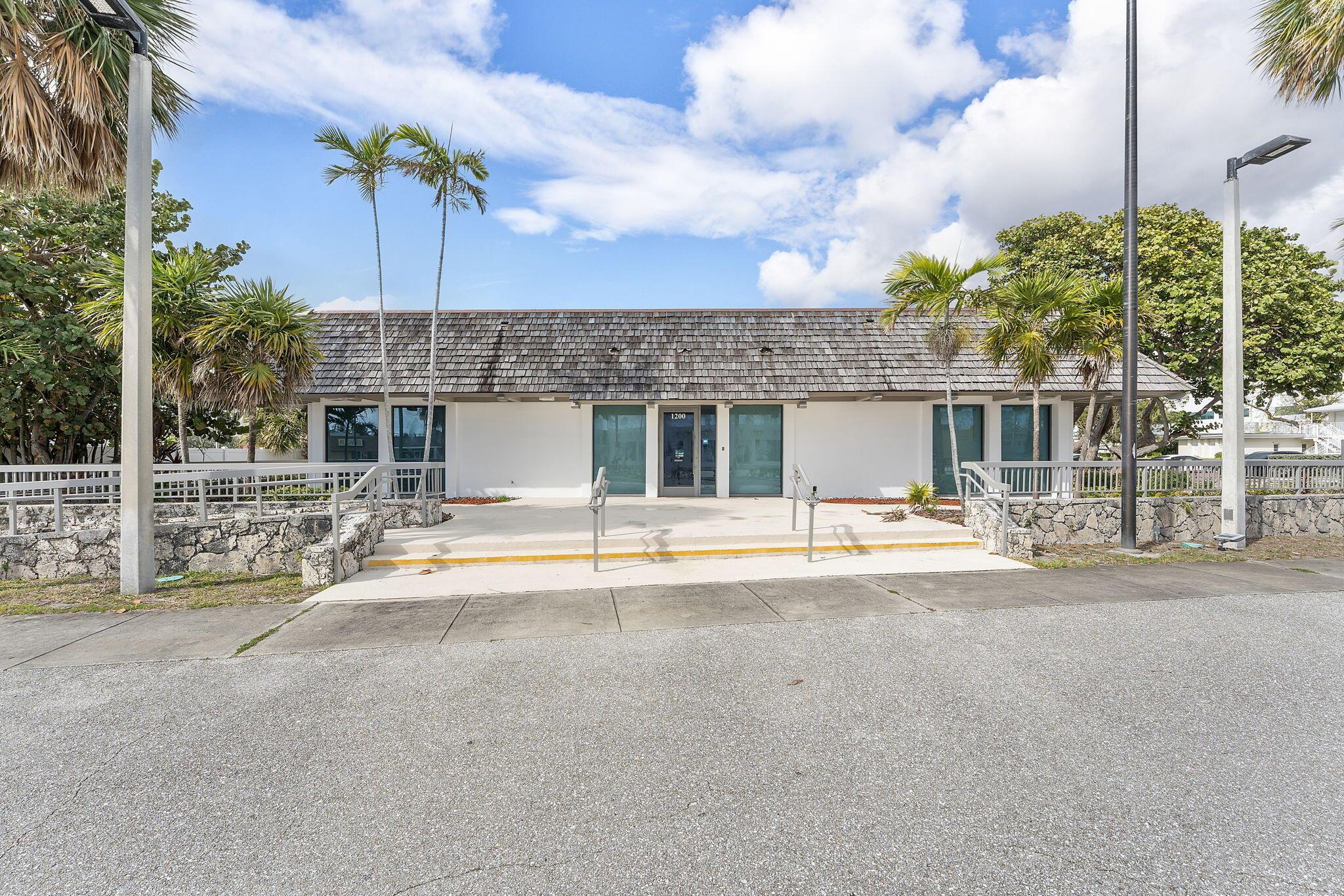 PALM BEACH SHORES - Residential