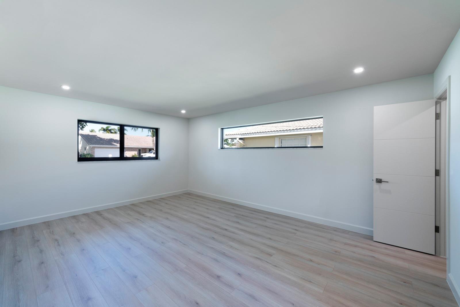 Coral Key Villas 8th Sec - Residential