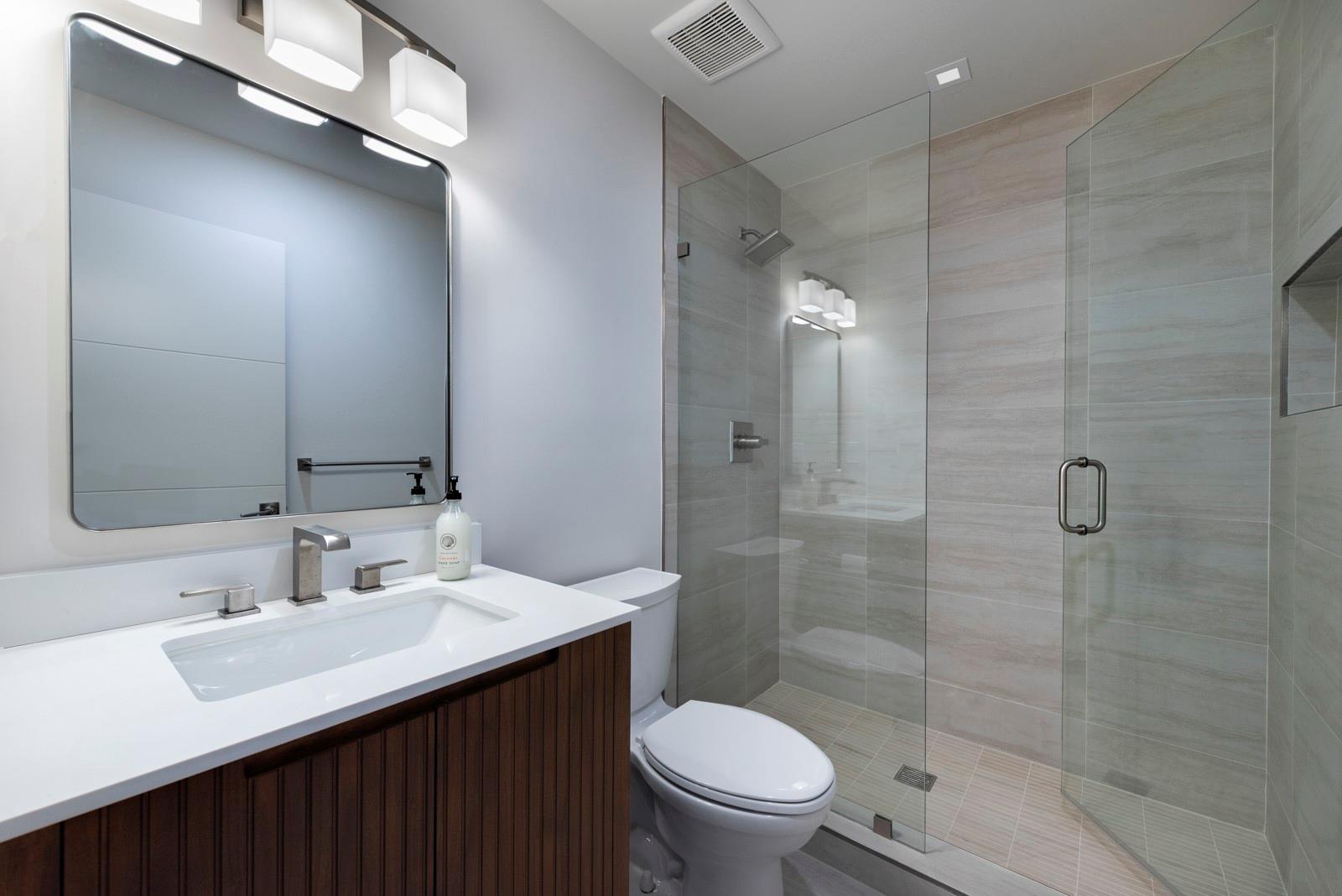 Coral Key Villas 8th Sec - Residential