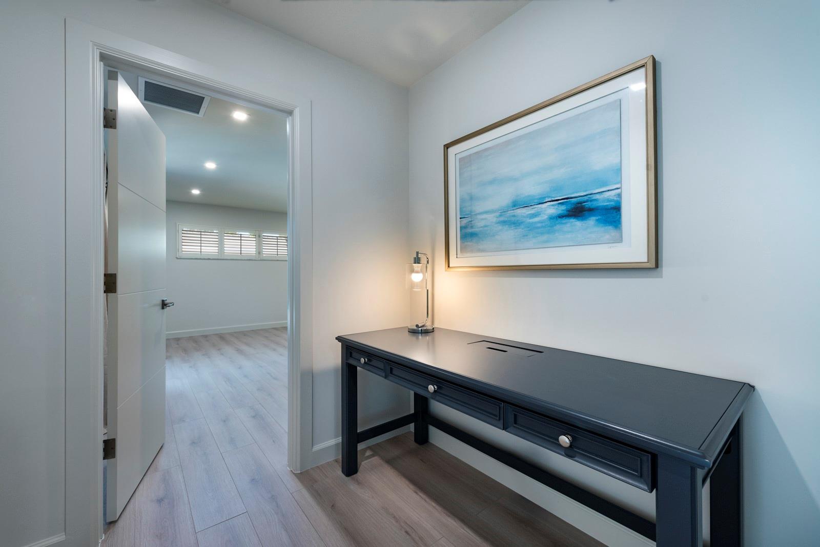 Coral Key Villas 8th Sec - Residential