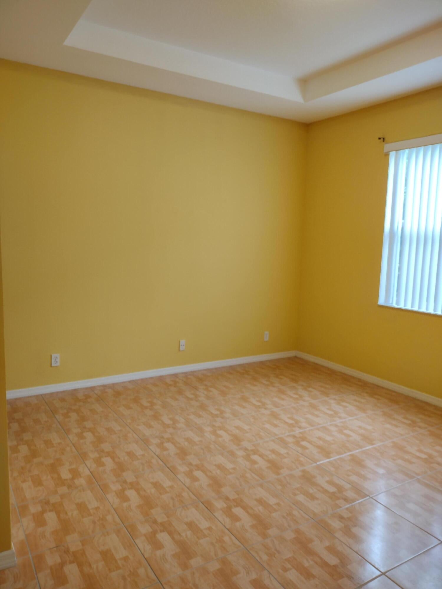 1738 PIERSIDE Circle