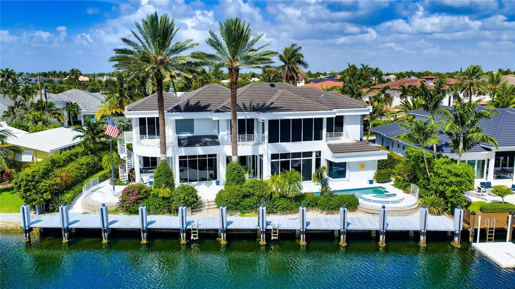 Photo of 2551 NE 31st Ct, Lighthouse Point, FL 33064 (MLS # F10533139)