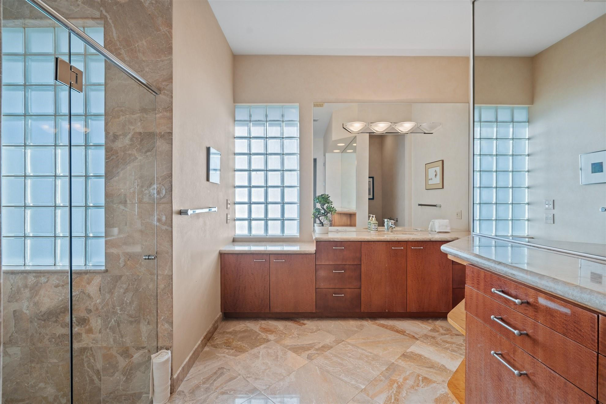 Lighthouse Point 5th Sec - Residential