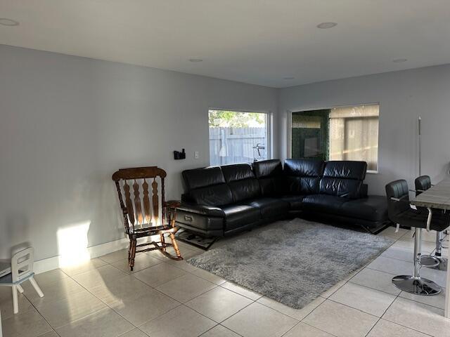 5262 Garden Hills Circle