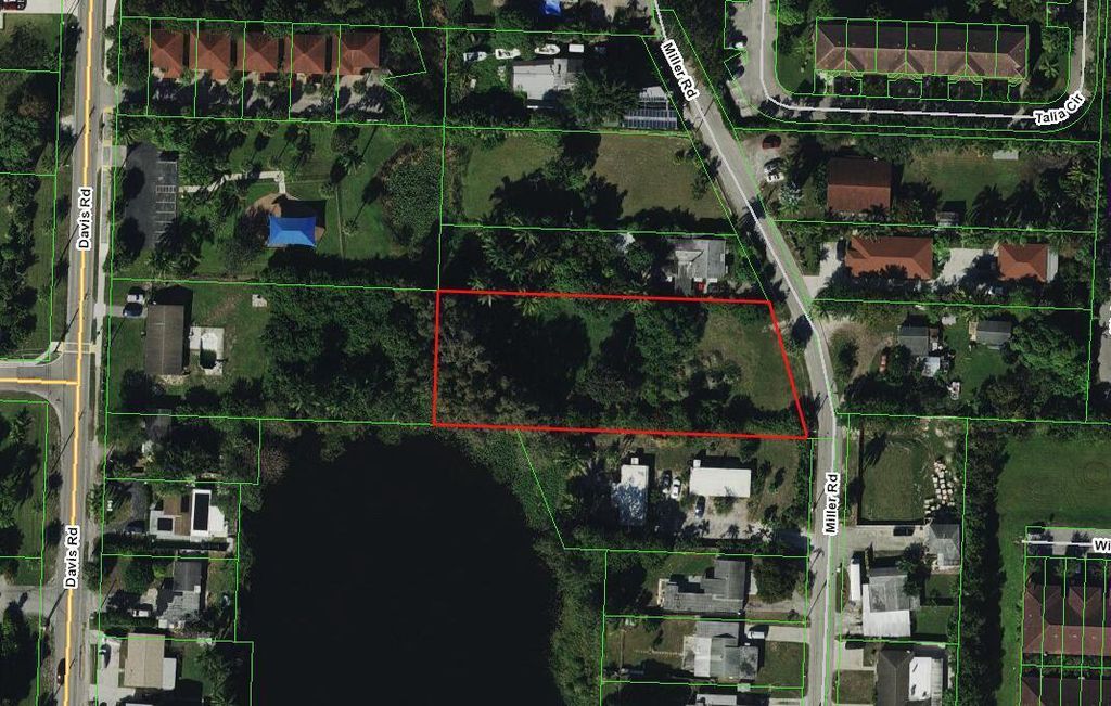 Photo of 17 Miller Road, Palm Springs, FL 33461 (MLS # B26028327)