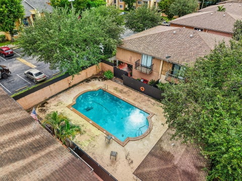 Tiny photo for 3477 SW 52ND Avenue #3477, Hollywood, FL 33023 (MLS # B26083142)