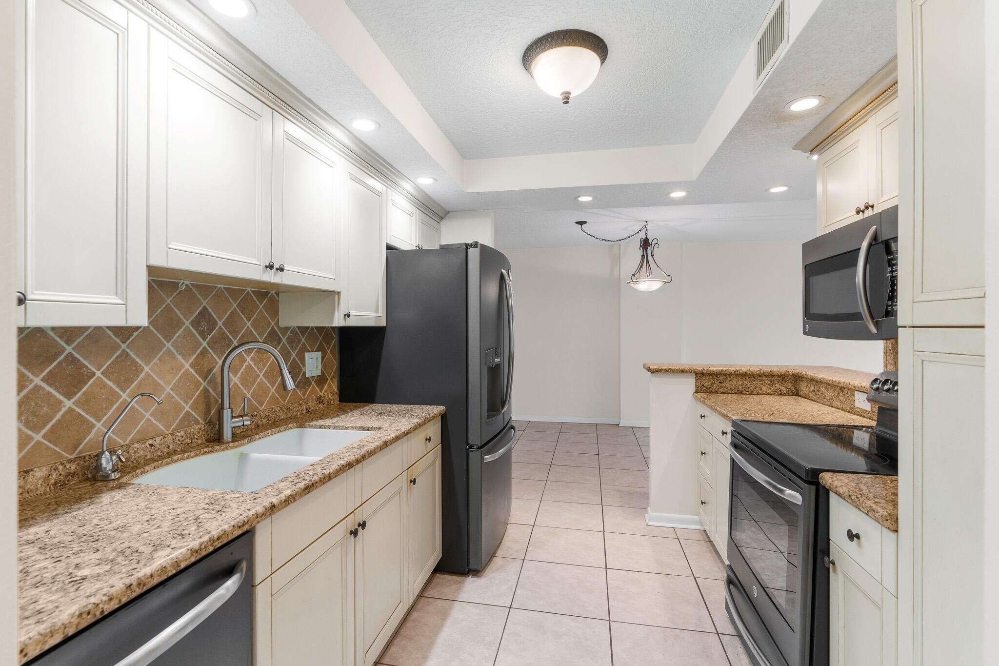 TIERRA DEL MAR SOUTH - Residential