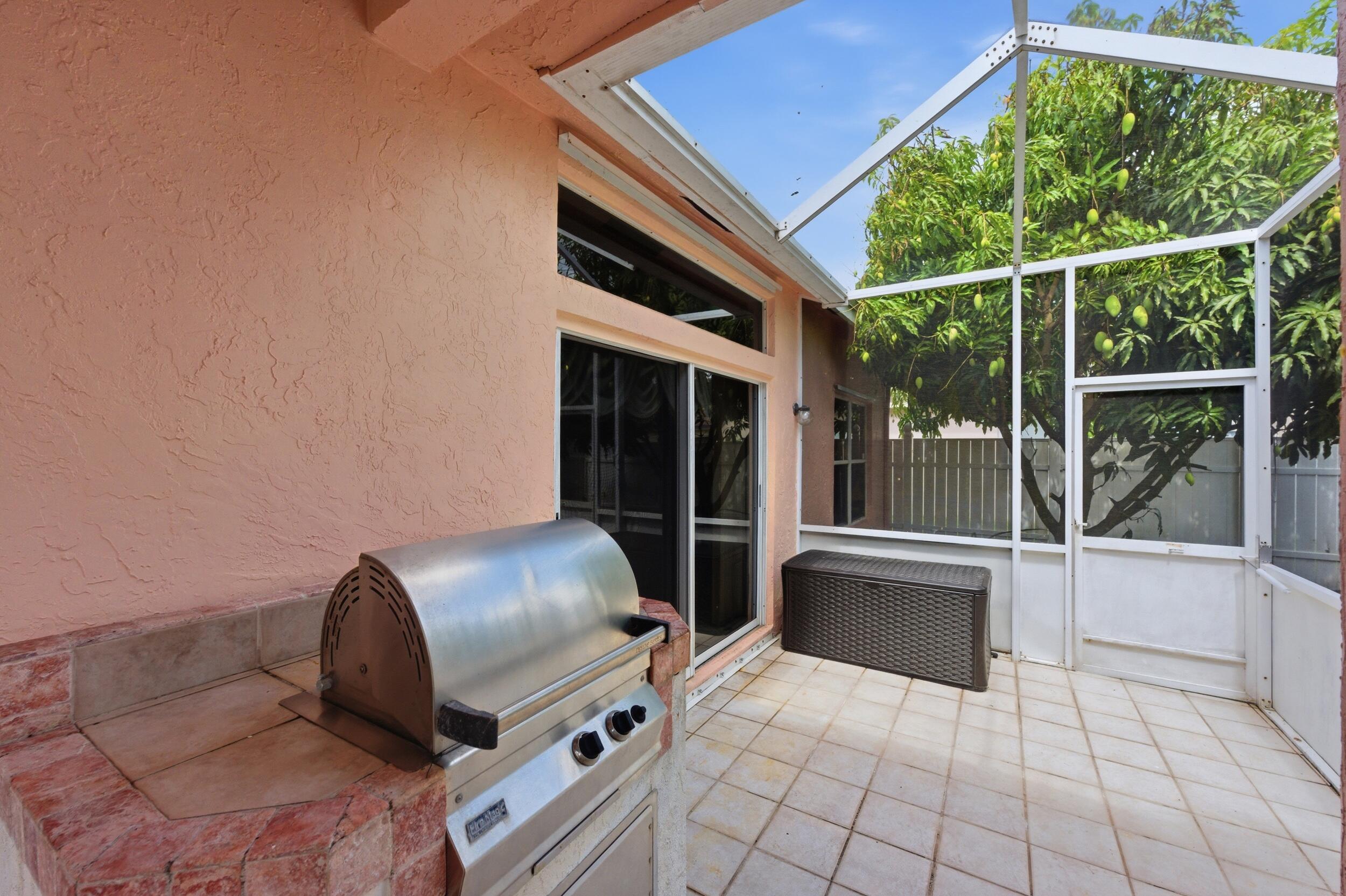 SARATOGA AT ROYAL PALM 1 - Residential