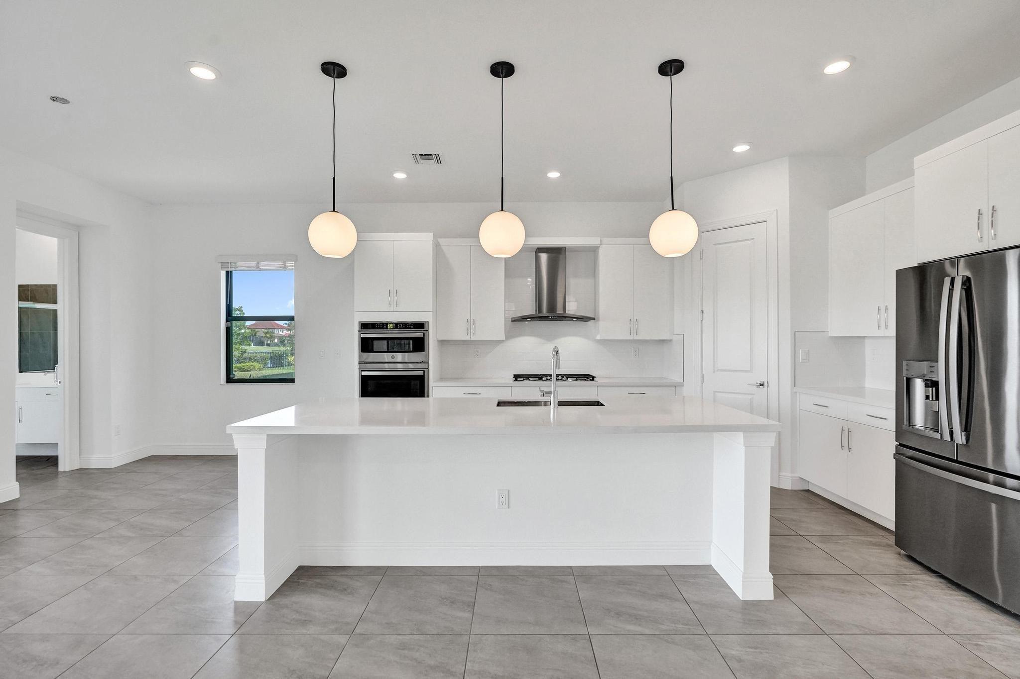 Parkland Bay 183-49 B - Residential