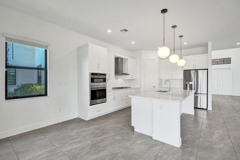 Tiny photo for 12195 Lake Trail Lane, Parkland, FL 33076 (MLS # F10556346)
