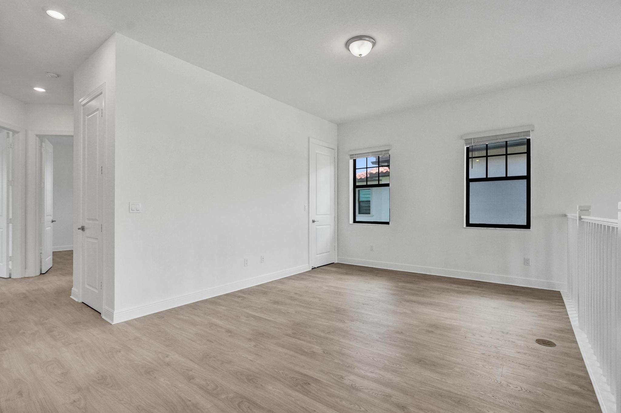 Parkland Bay 183-49 B - Residential