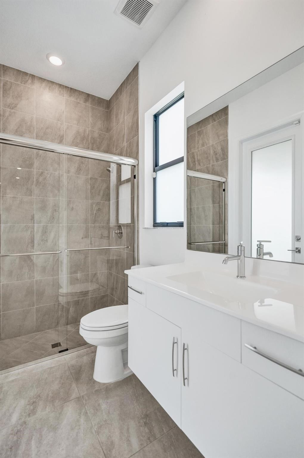 Parkland Bay 183-49 B - Residential