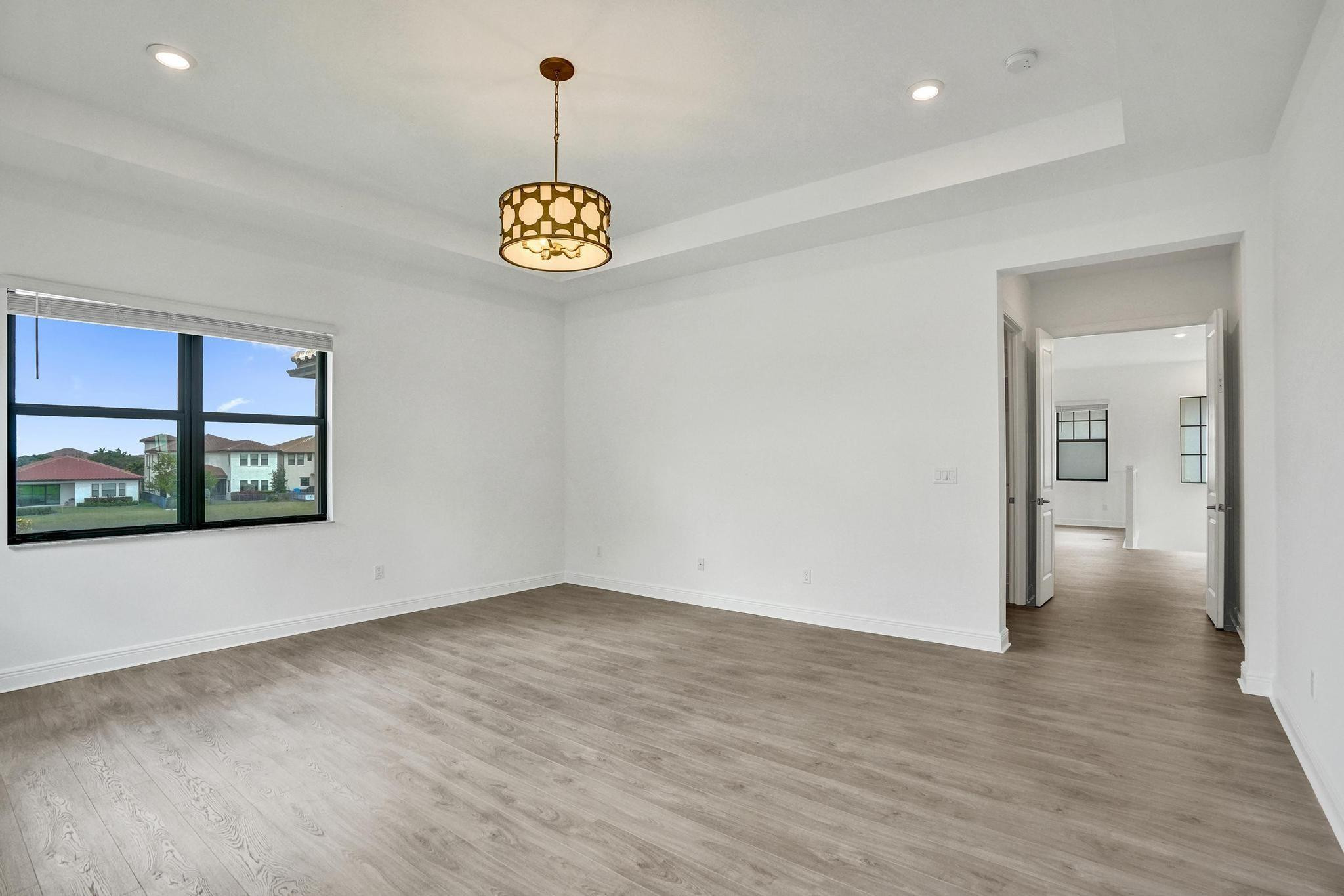 Parkland Bay 183-49 B - Residential