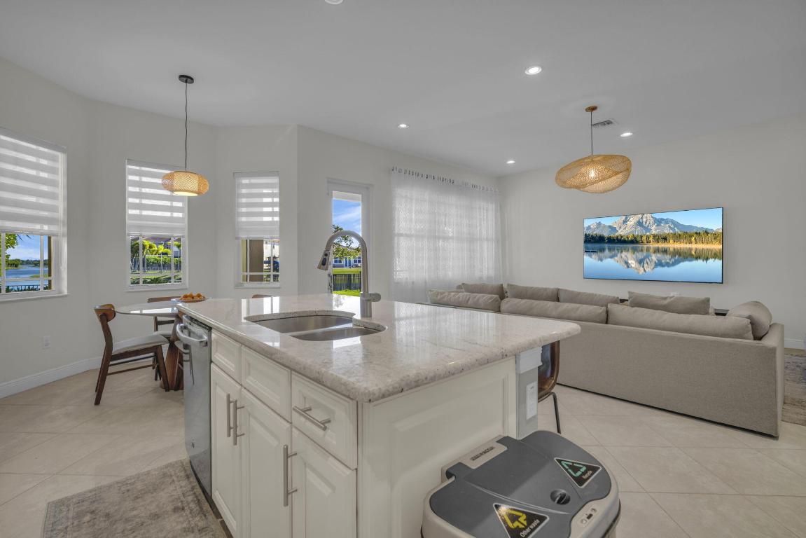 MIRALAGO - Residential