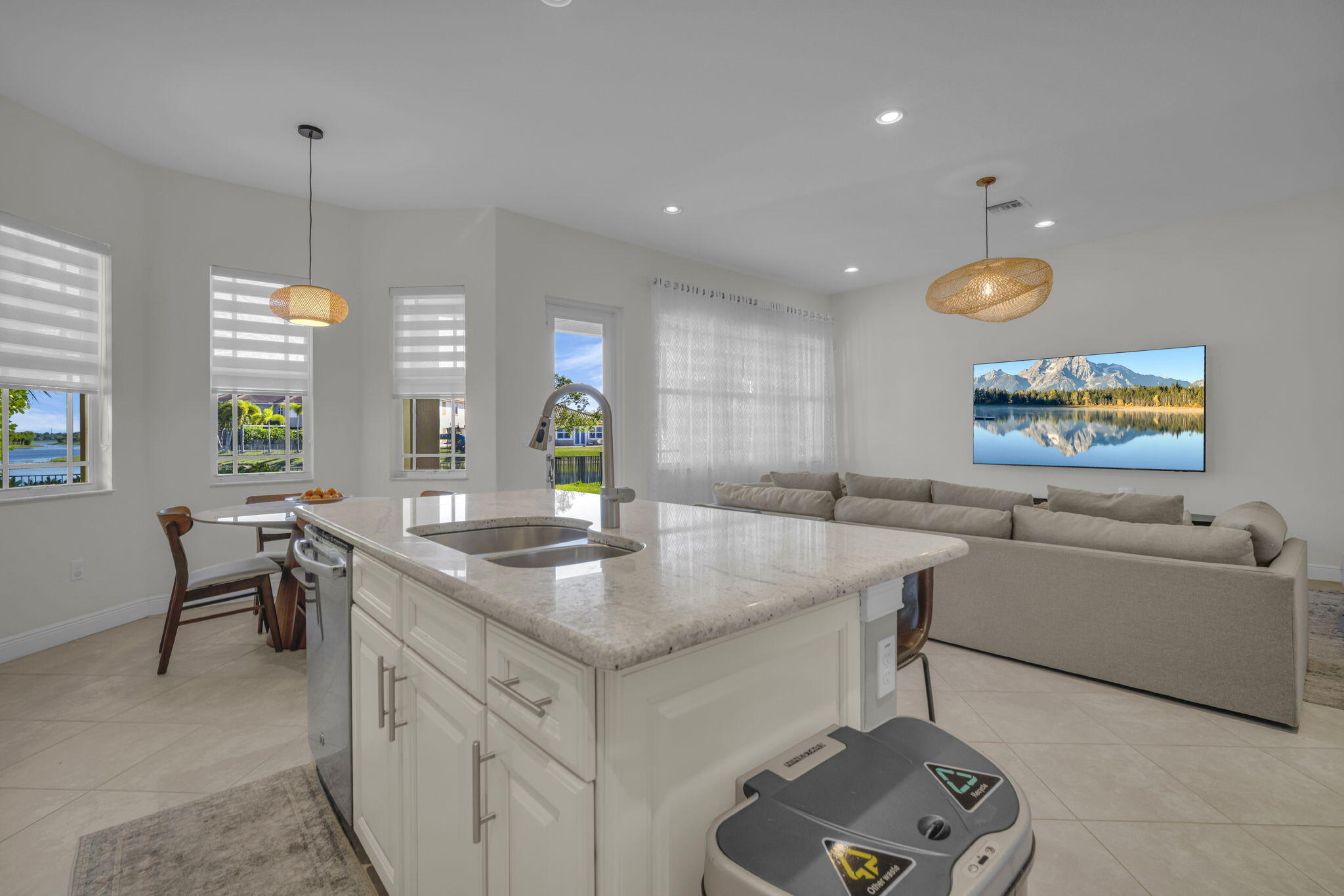 MIRALAGO - Residential