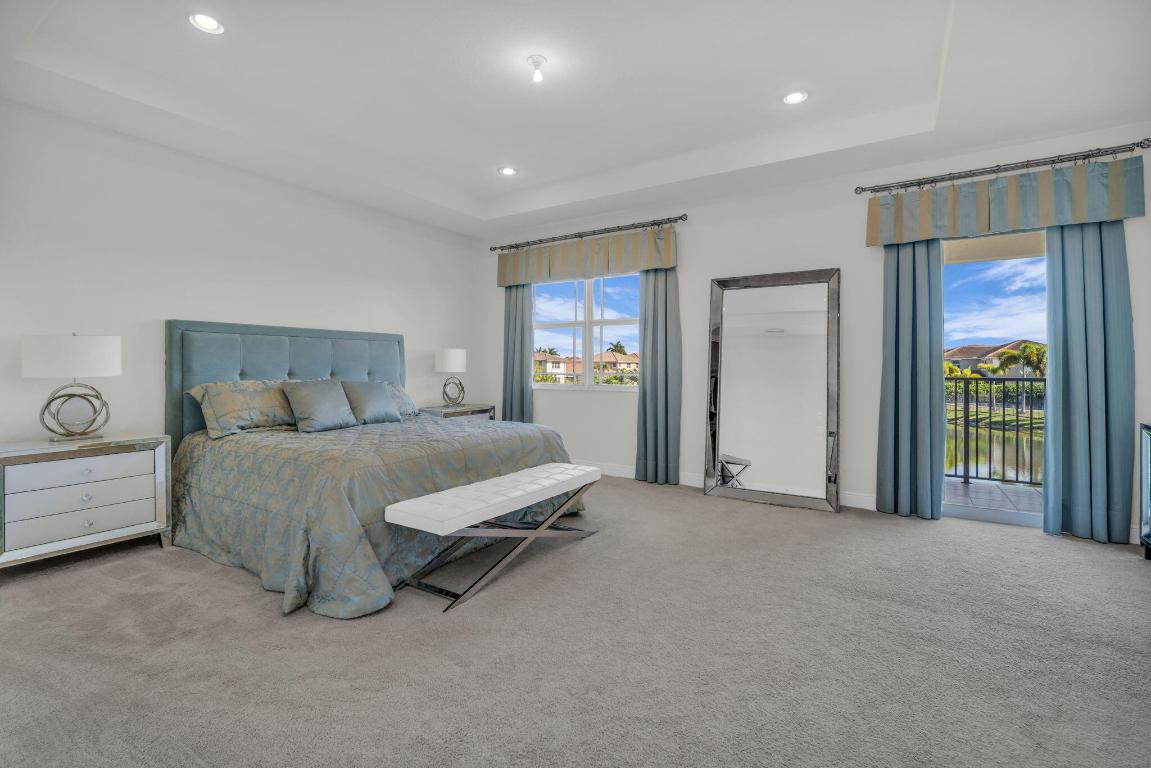 MIRALAGO - Residential