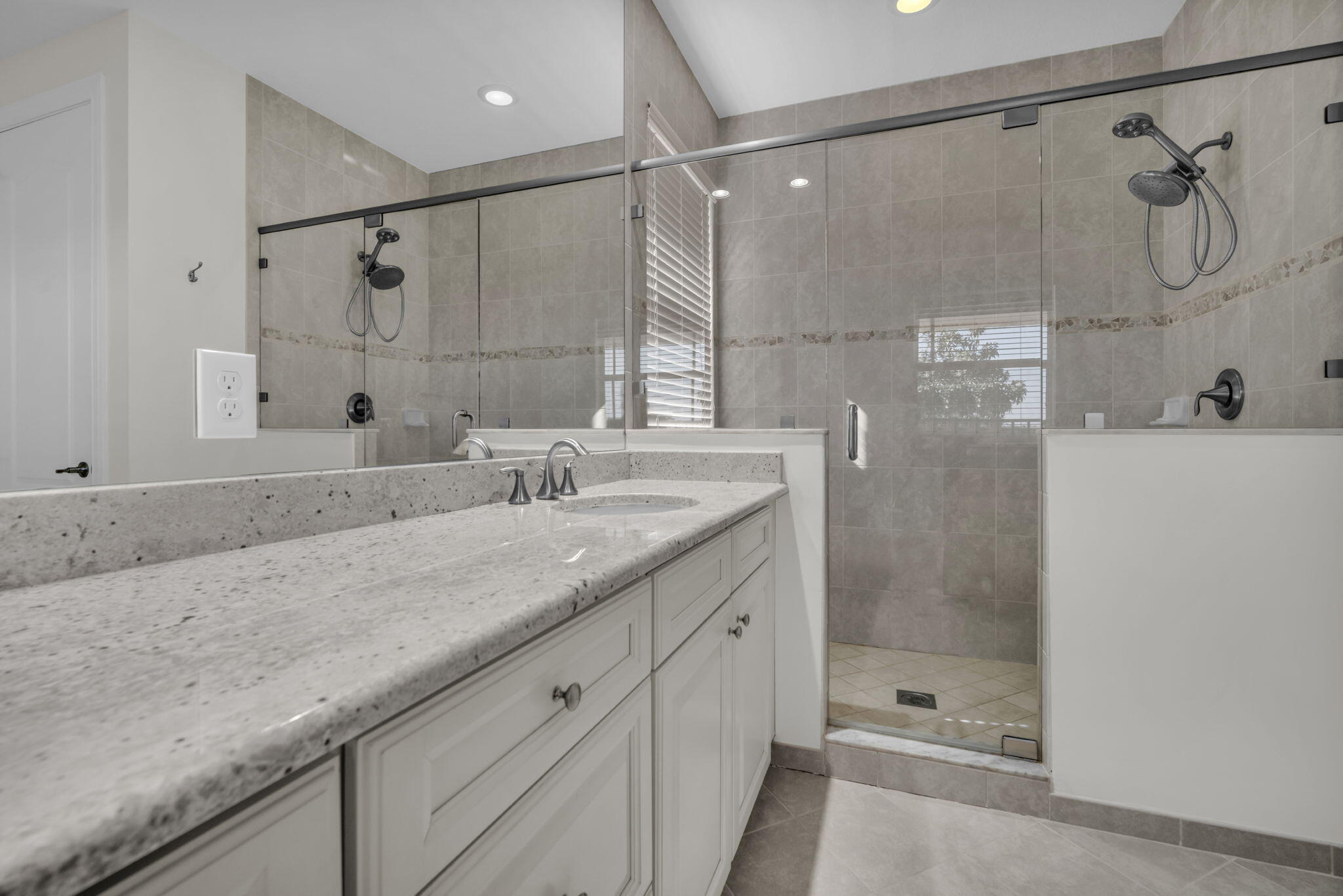 MIRALAGO - Residential