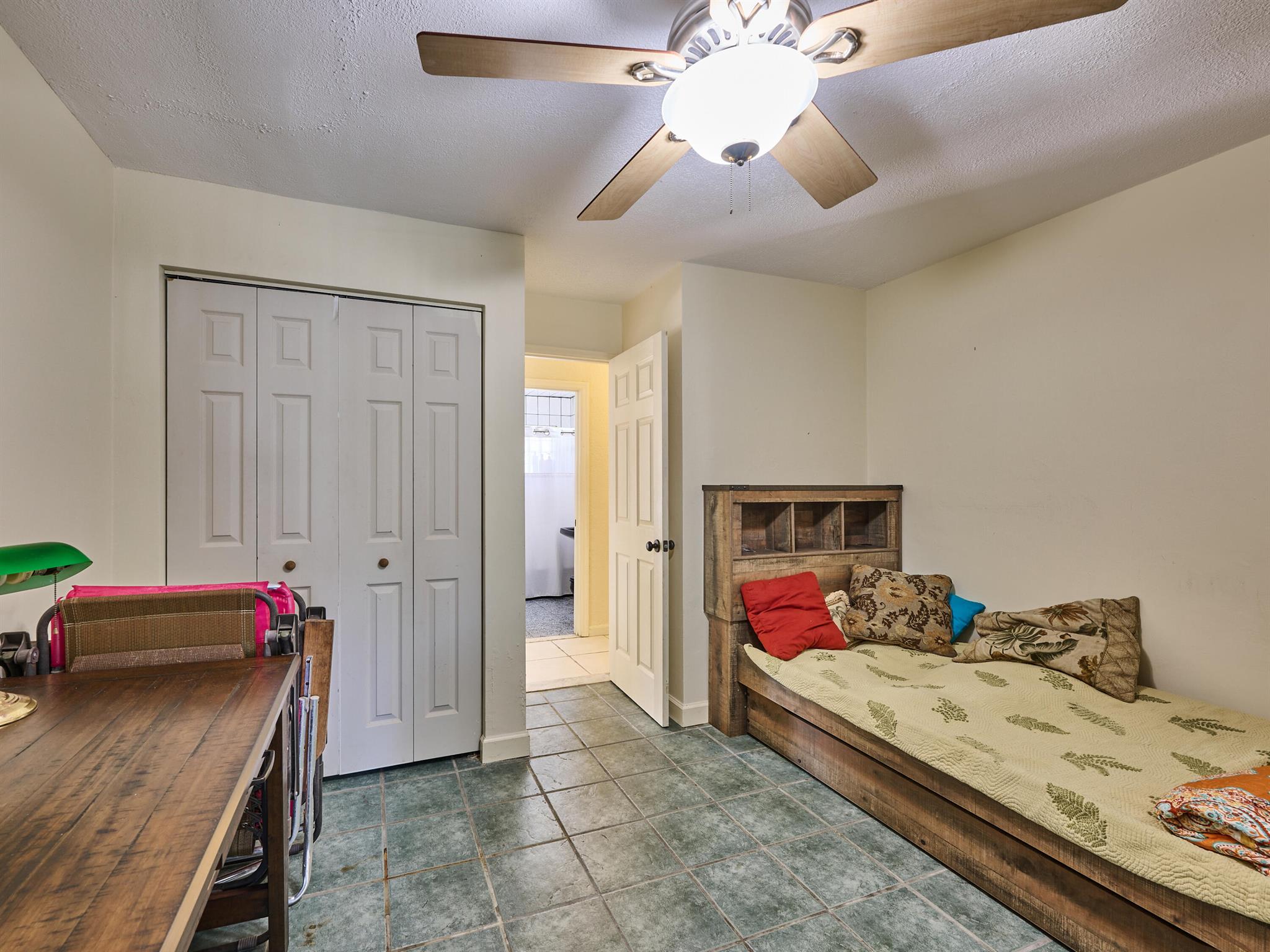 CORAL KEY VILLAS 3RD SEC - Residential