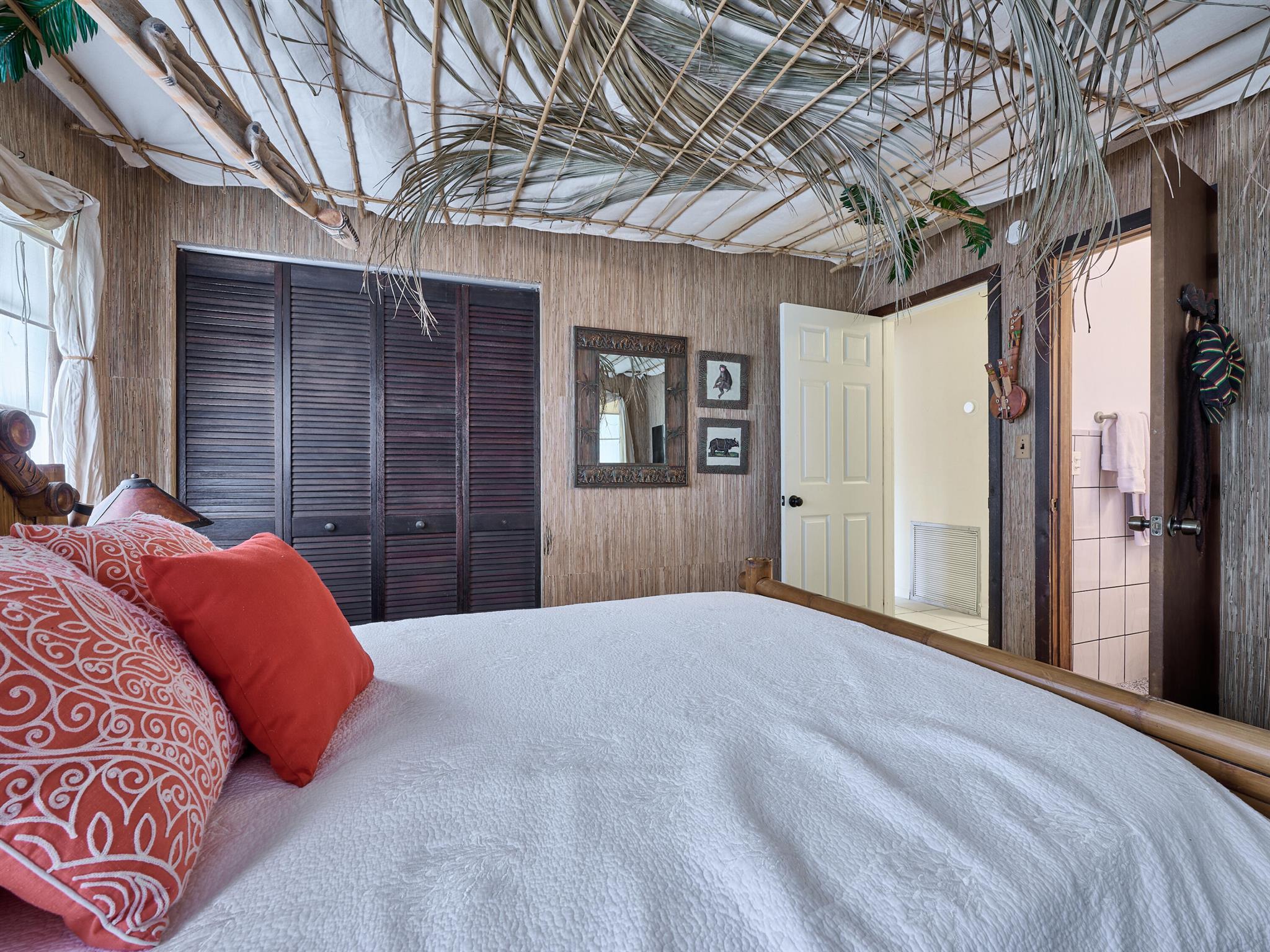 CORAL KEY VILLAS 3RD SEC - Residential