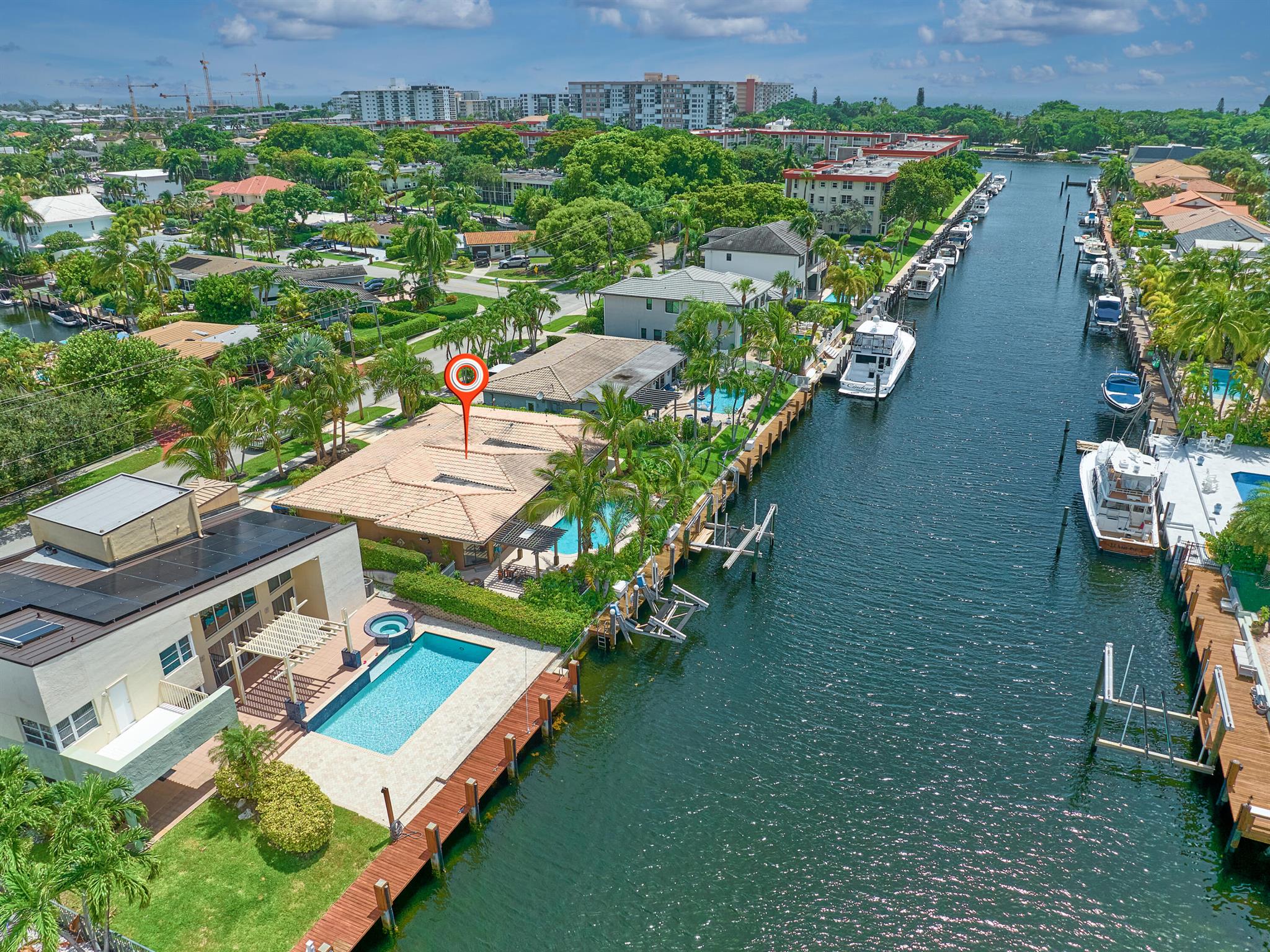 CORAL KEY VILLAS 3RD SEC - Residential