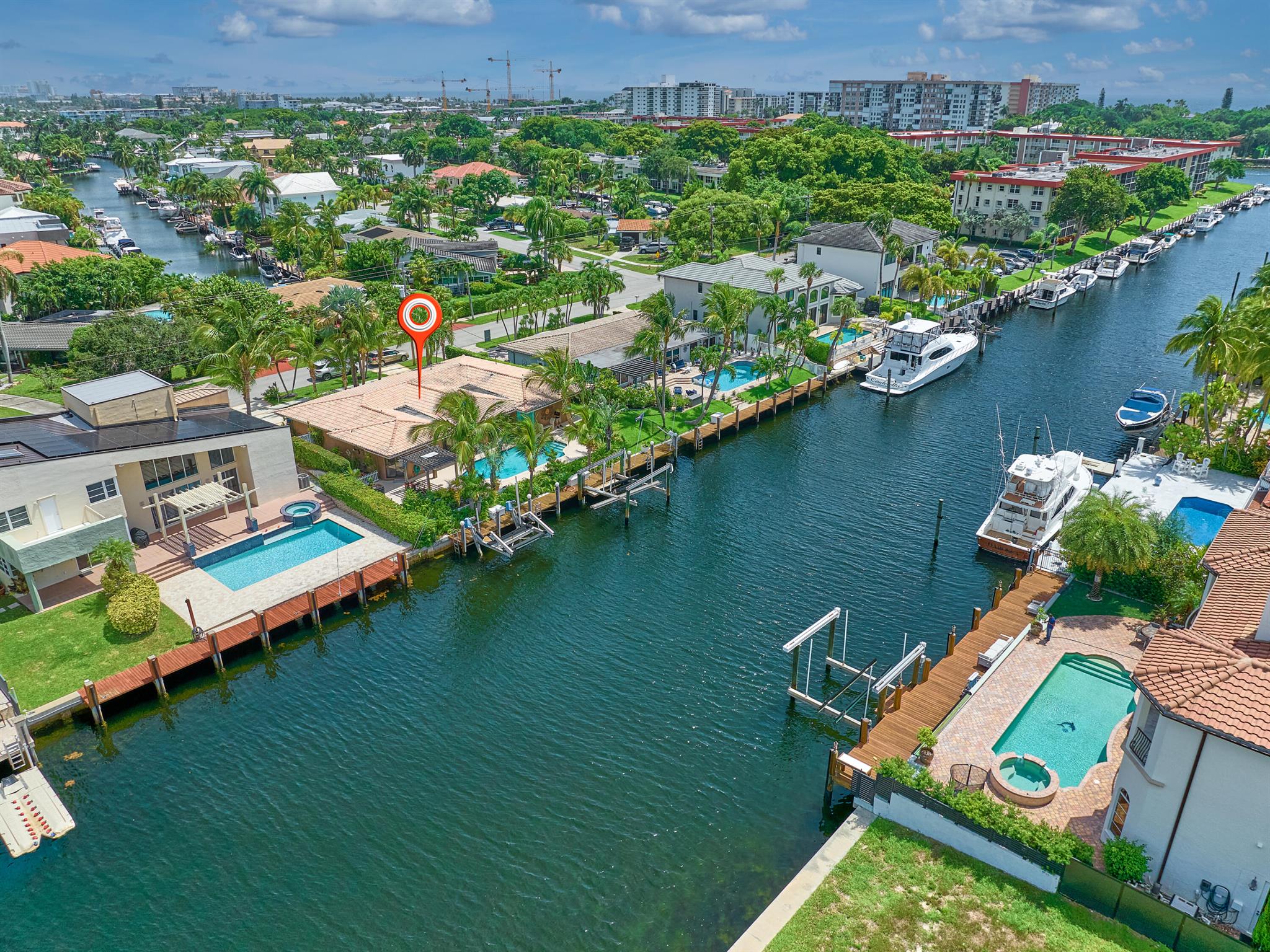 CORAL KEY VILLAS 3RD SEC - Residential
