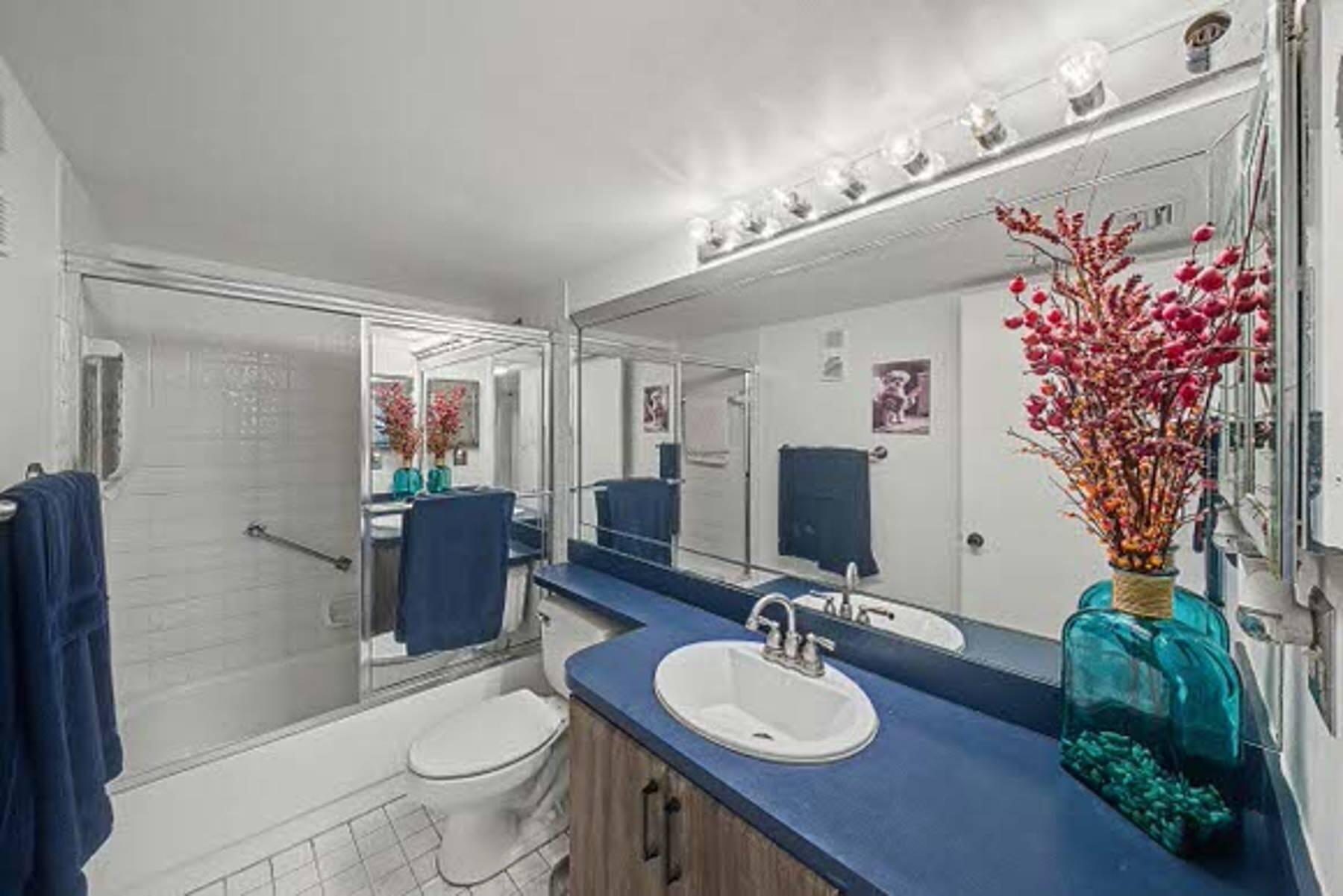 WATERSEDGE AT LAKES OF DELRAY CONDO A THRU H DE - Residential