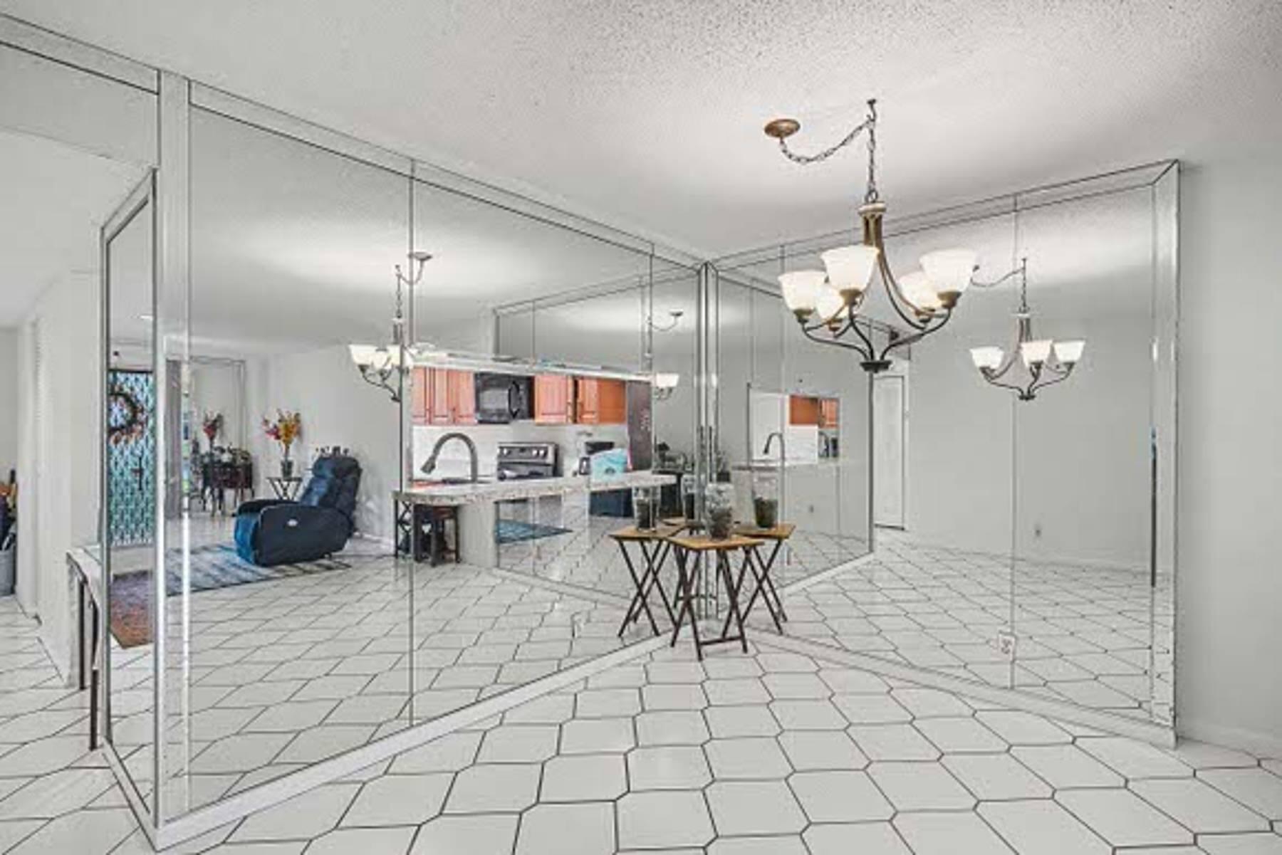 WATERSEDGE AT LAKES OF DELRAY CONDO A THRU H DE - Residential