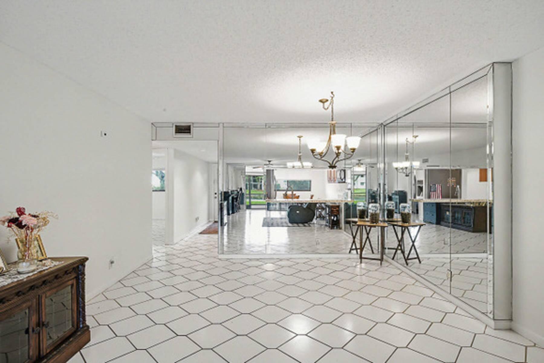 WATERSEDGE AT LAKES OF DELRAY CONDO A THRU H DE - Residential