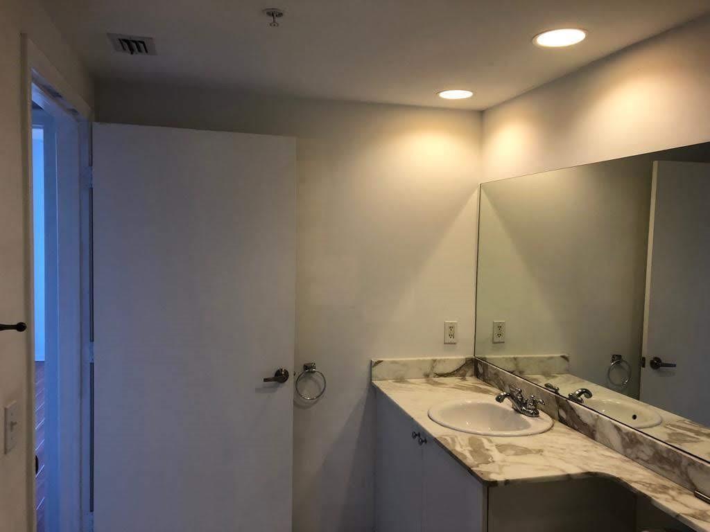 VENTURE AT AVENTURA EAST CONDO - Residential Lease