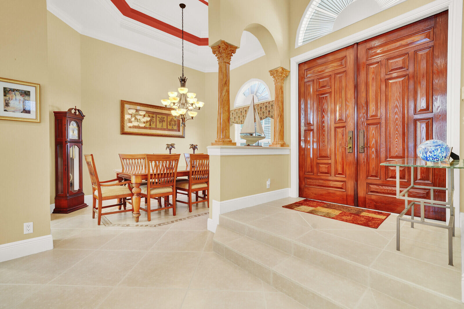 9695 PANDANUS Way