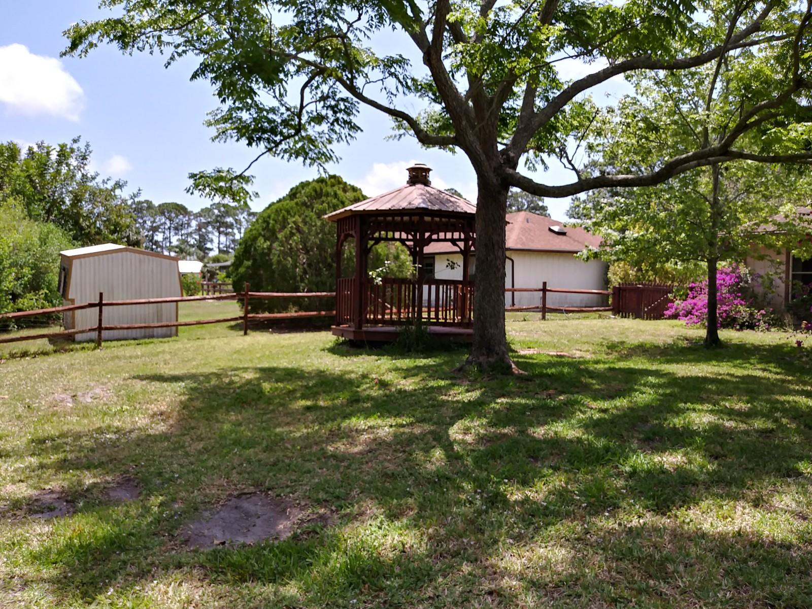 LAKEWOOD PARK UNIT 9 - Residential