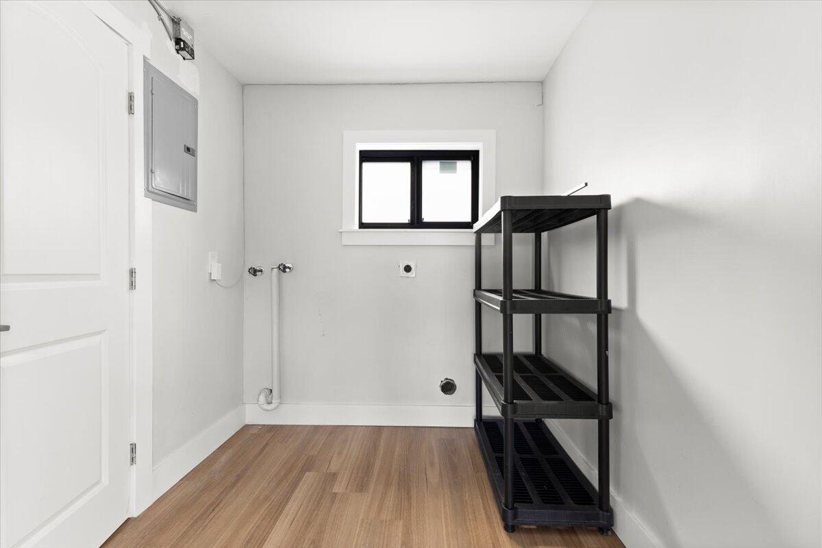 LARKDALE UNIT 4 - Residential
