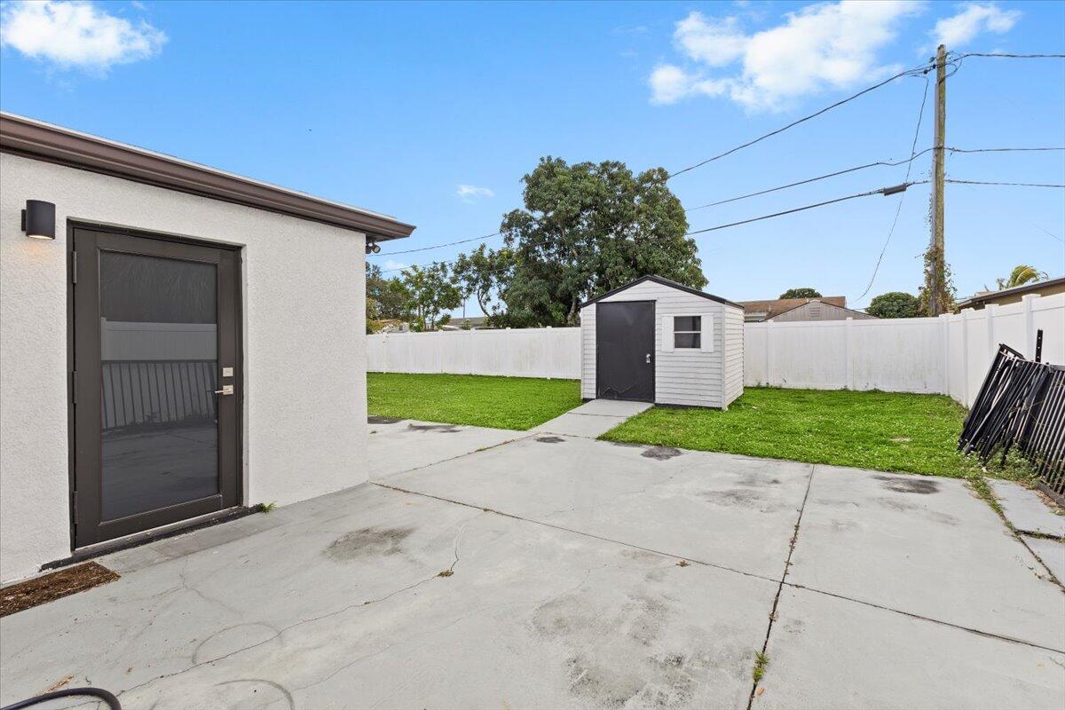 LARKDALE UNIT 4 - Residential