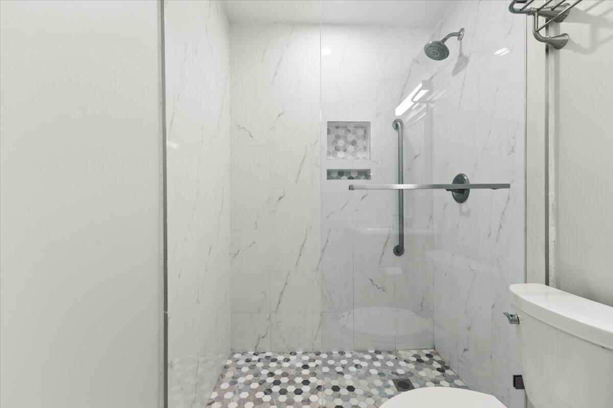 LARKDALE UNIT 4 - Residential