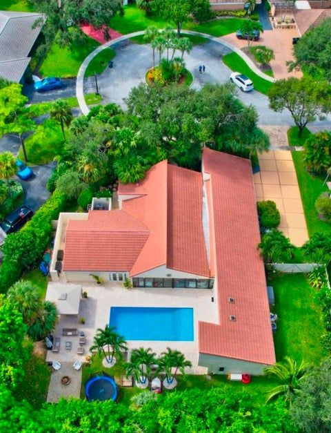 Photo of 6555 SERENA Lane, Boca Raton, FL 33433 (MLS # B26078973)