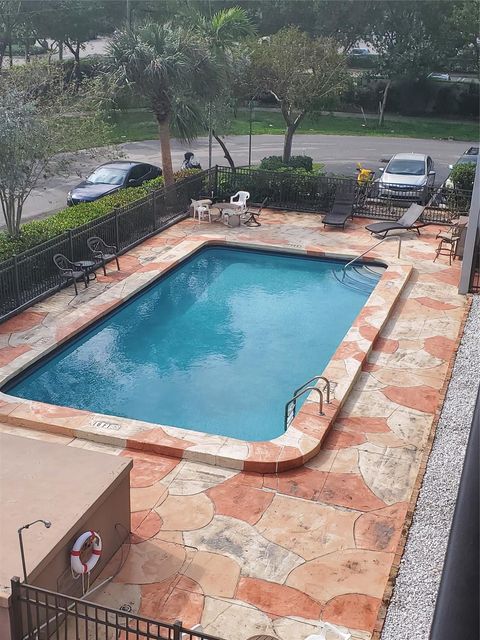 1021 NE 24th Ave 4 Pompano Beach FL 33062