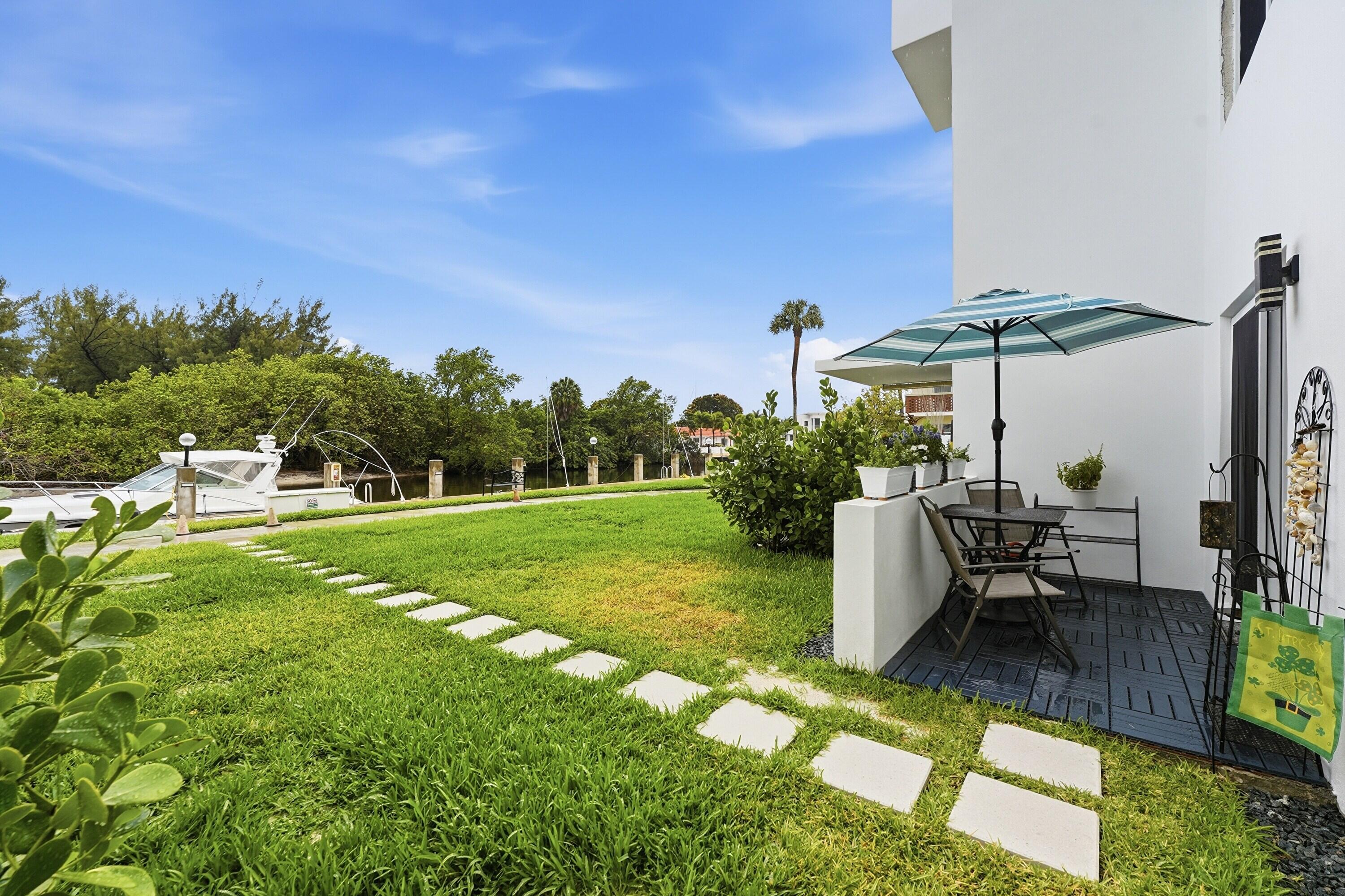 HARBOR'S EDGE CONDO - Residential