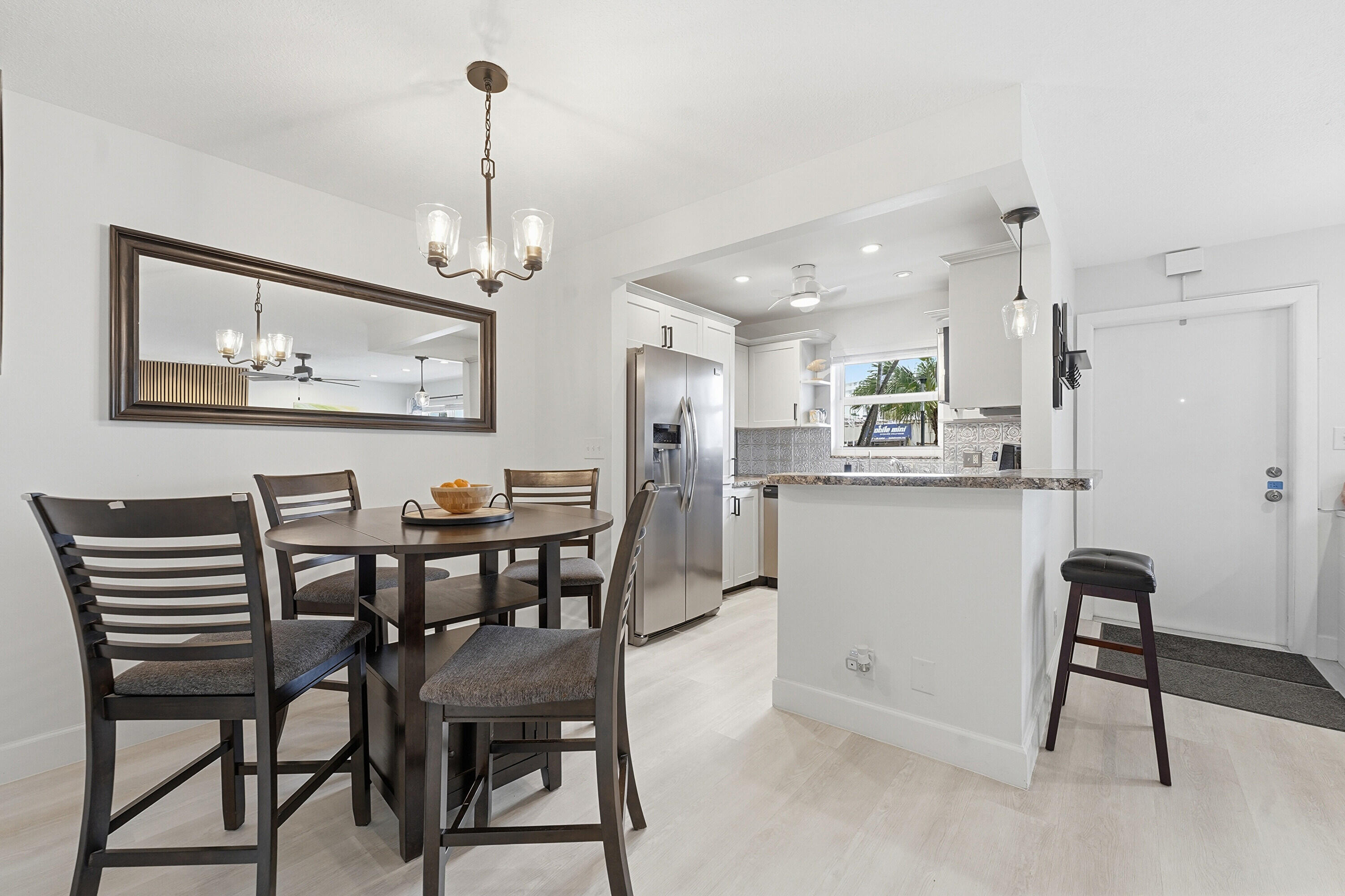 HARBOR'S EDGE CONDO - Residential