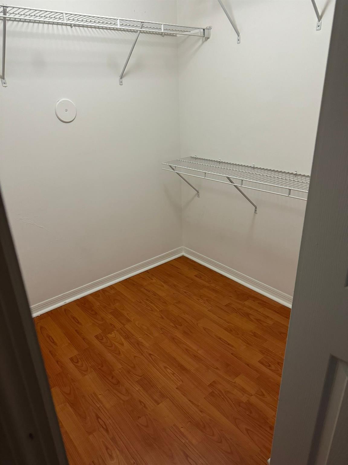 Courts/Bayshore Condo 02 - Residential Lease