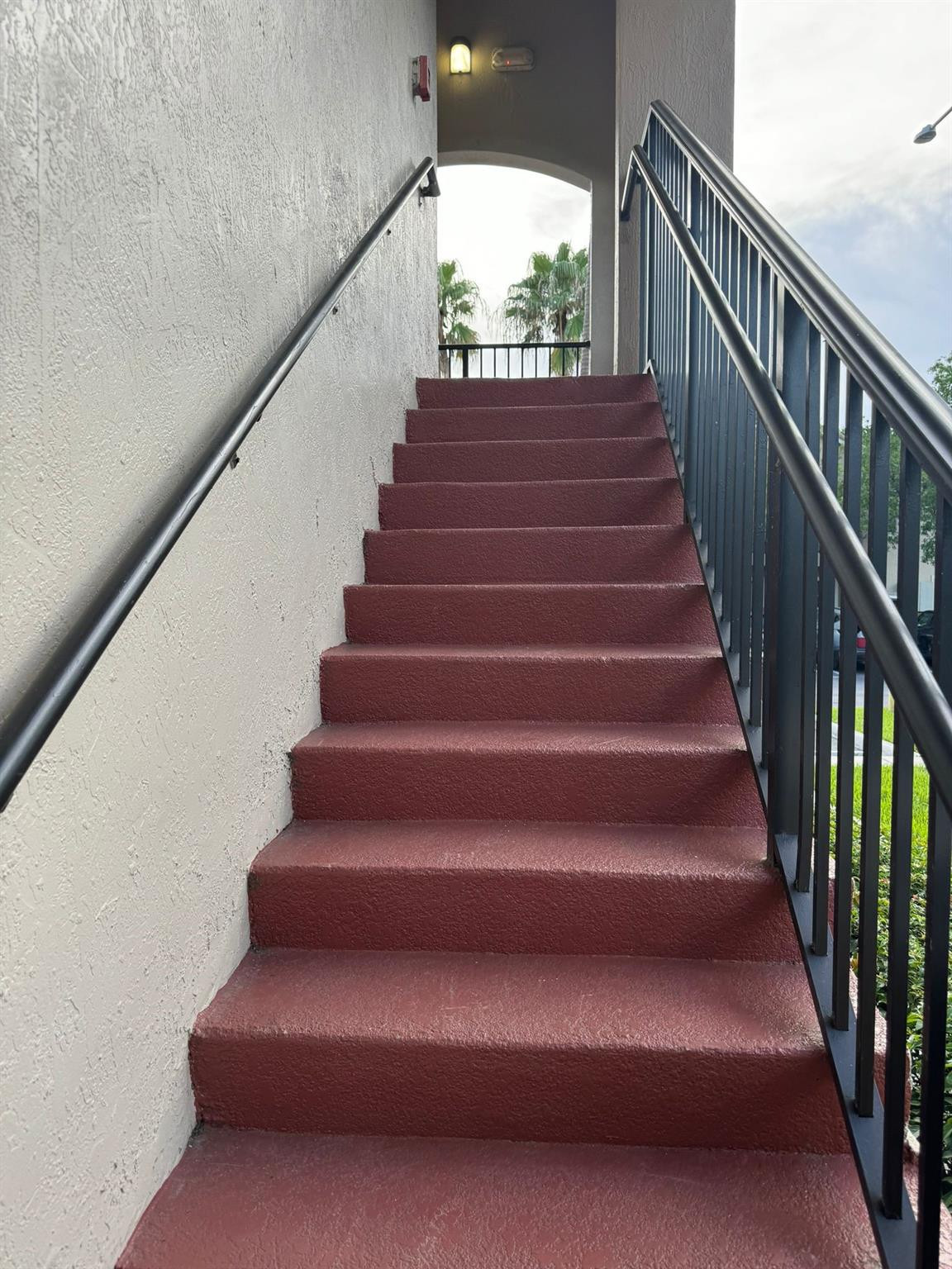 Courts/Bayshore Condo 02 - Residential Lease