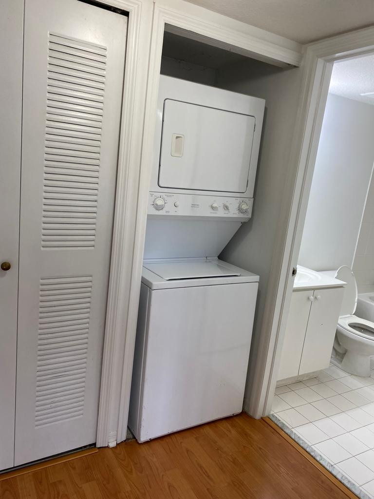 Courts/Bayshore Condo 02 - Residential Lease