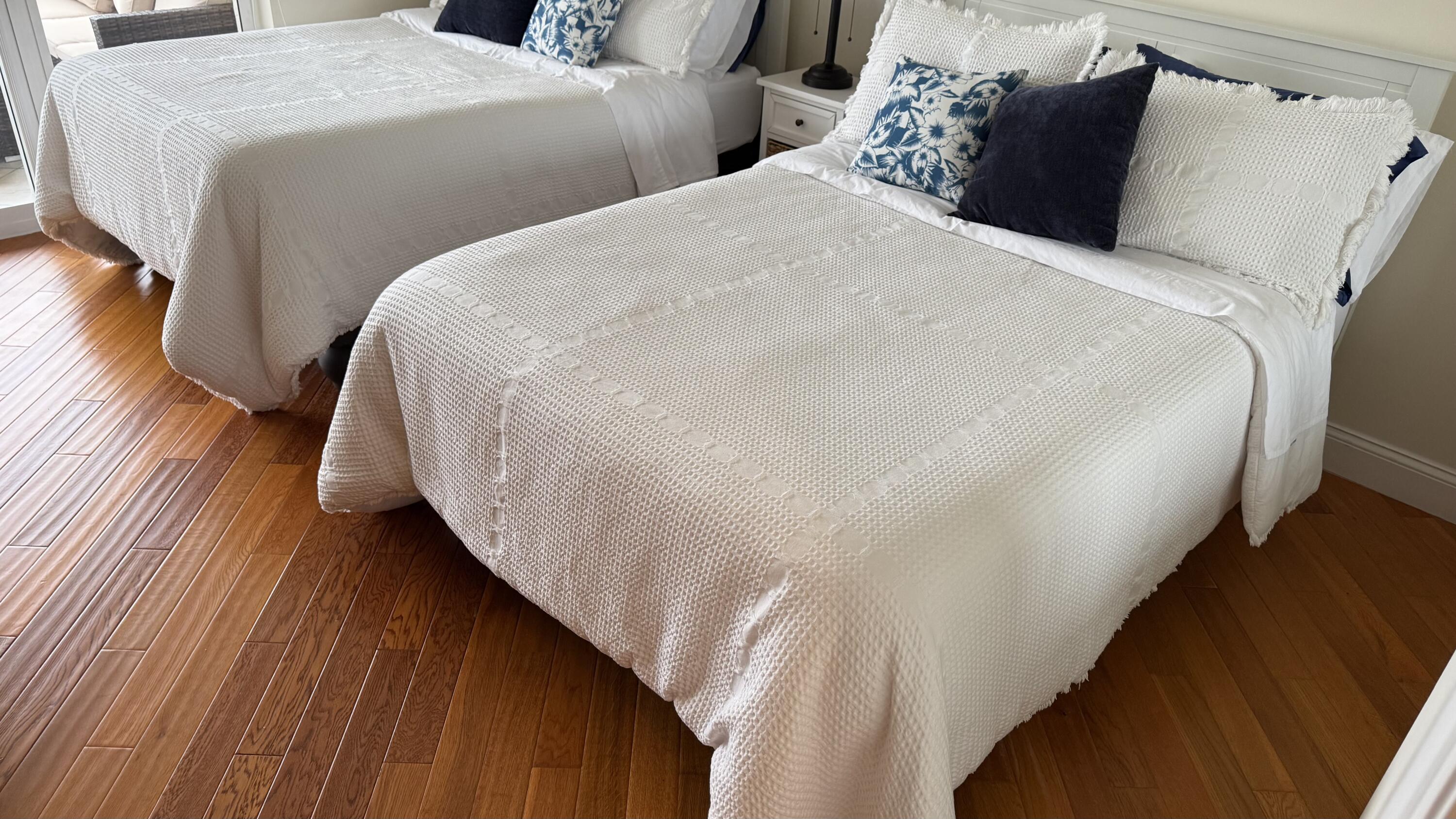 LHERMITAGE II CONDOMINIUM - Residential Lease