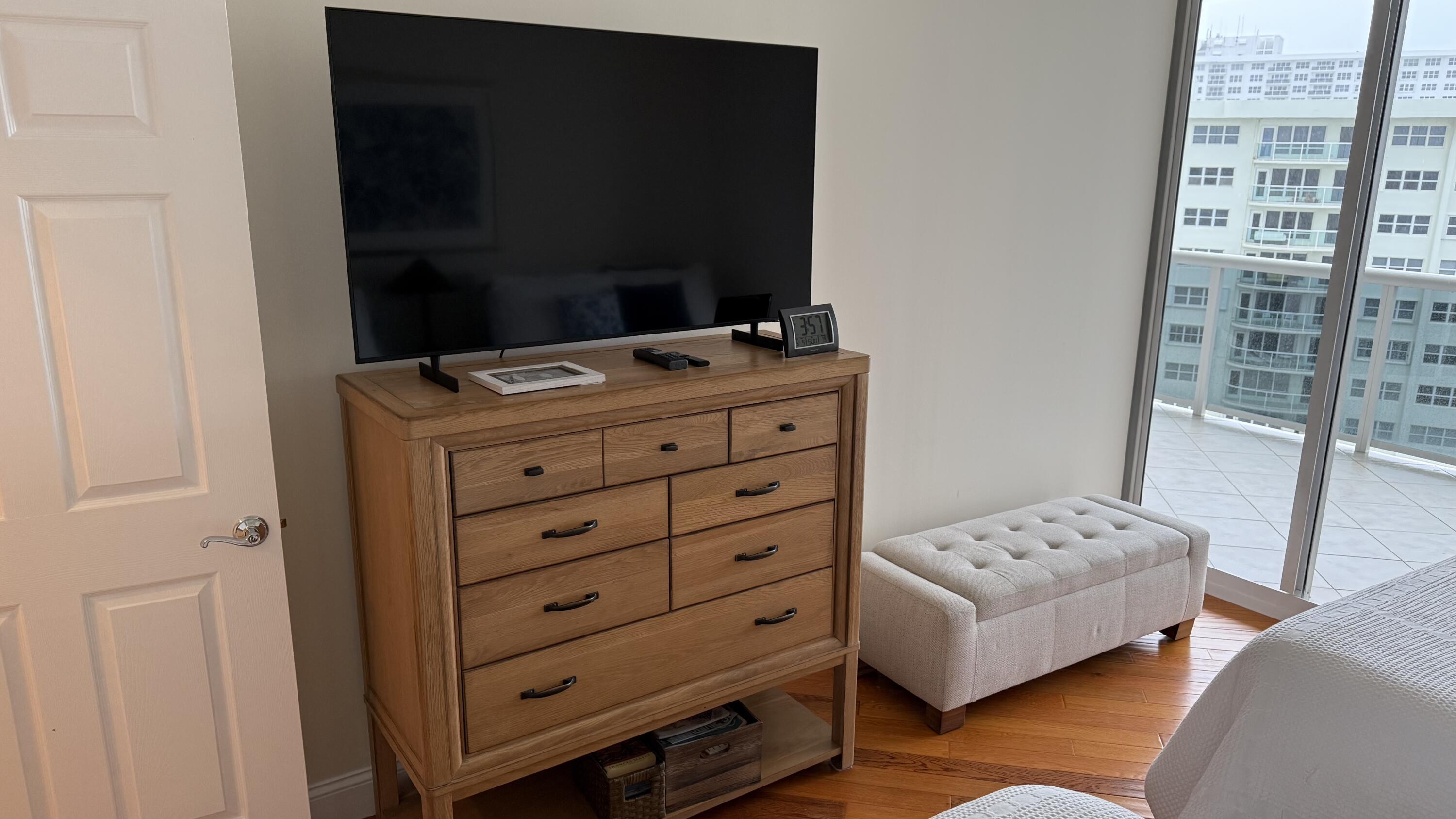 LHERMITAGE II CONDOMINIUM - Residential Lease