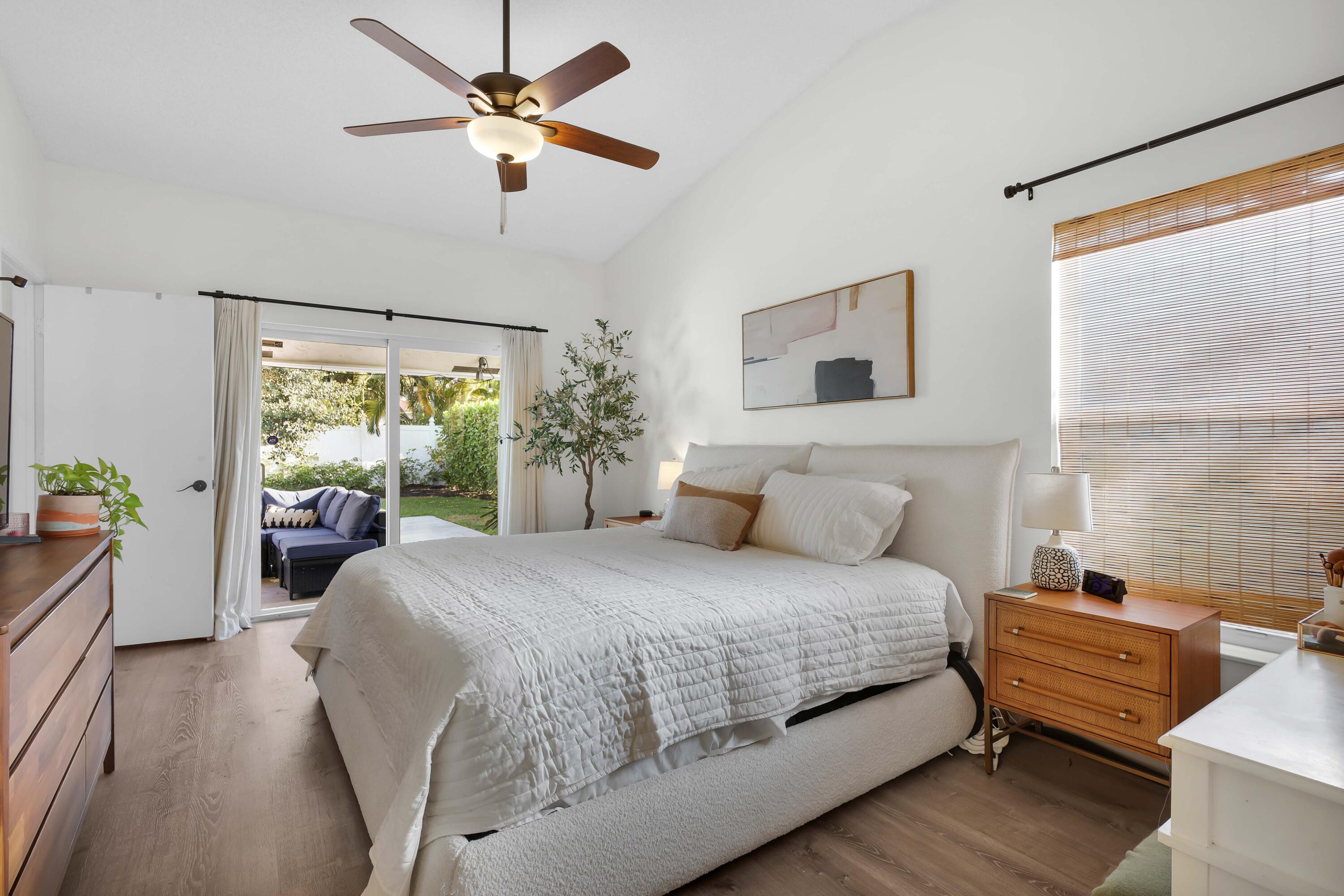 HIDDEN VALLEY - Residential