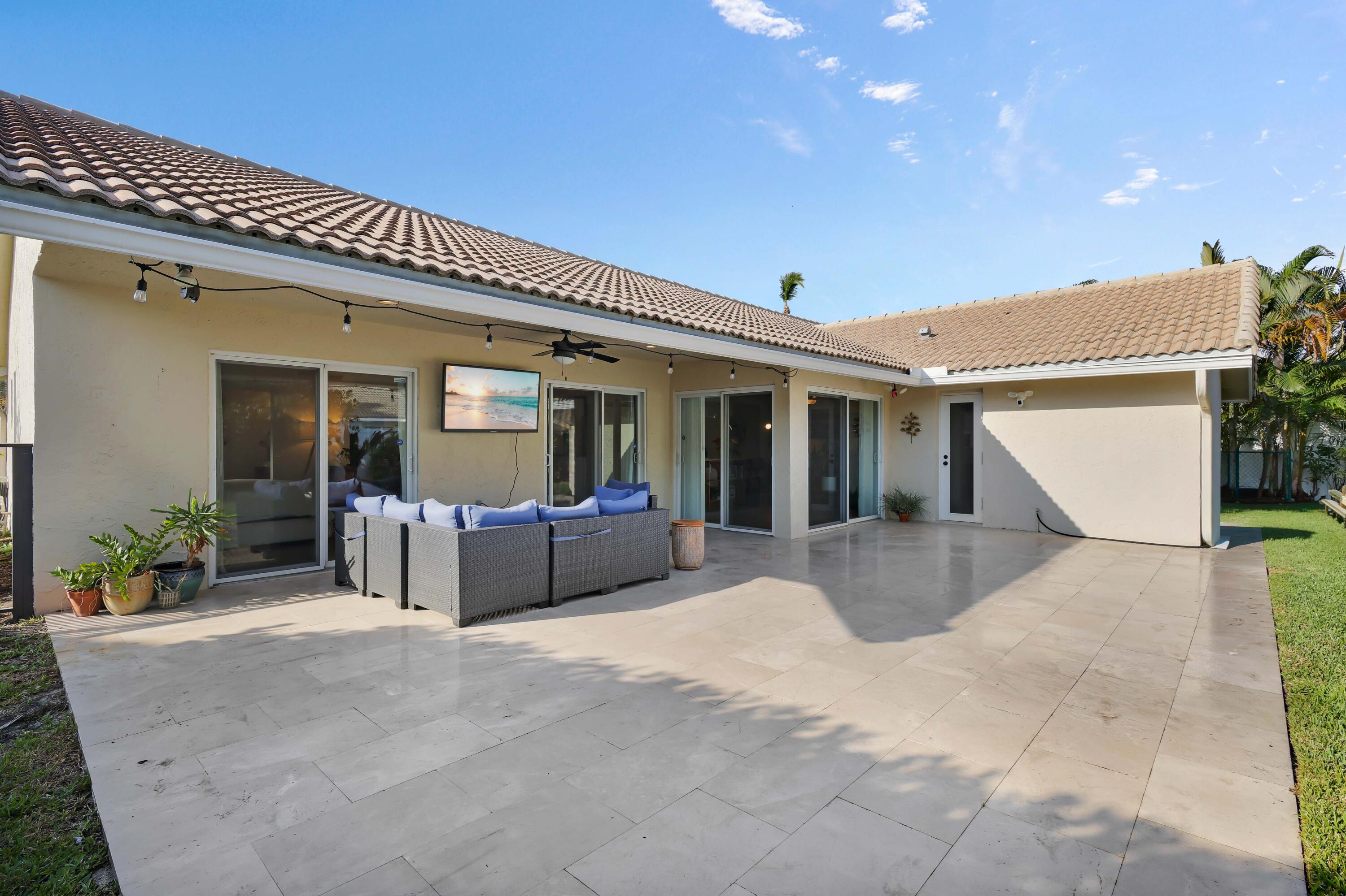 HIDDEN VALLEY - Residential