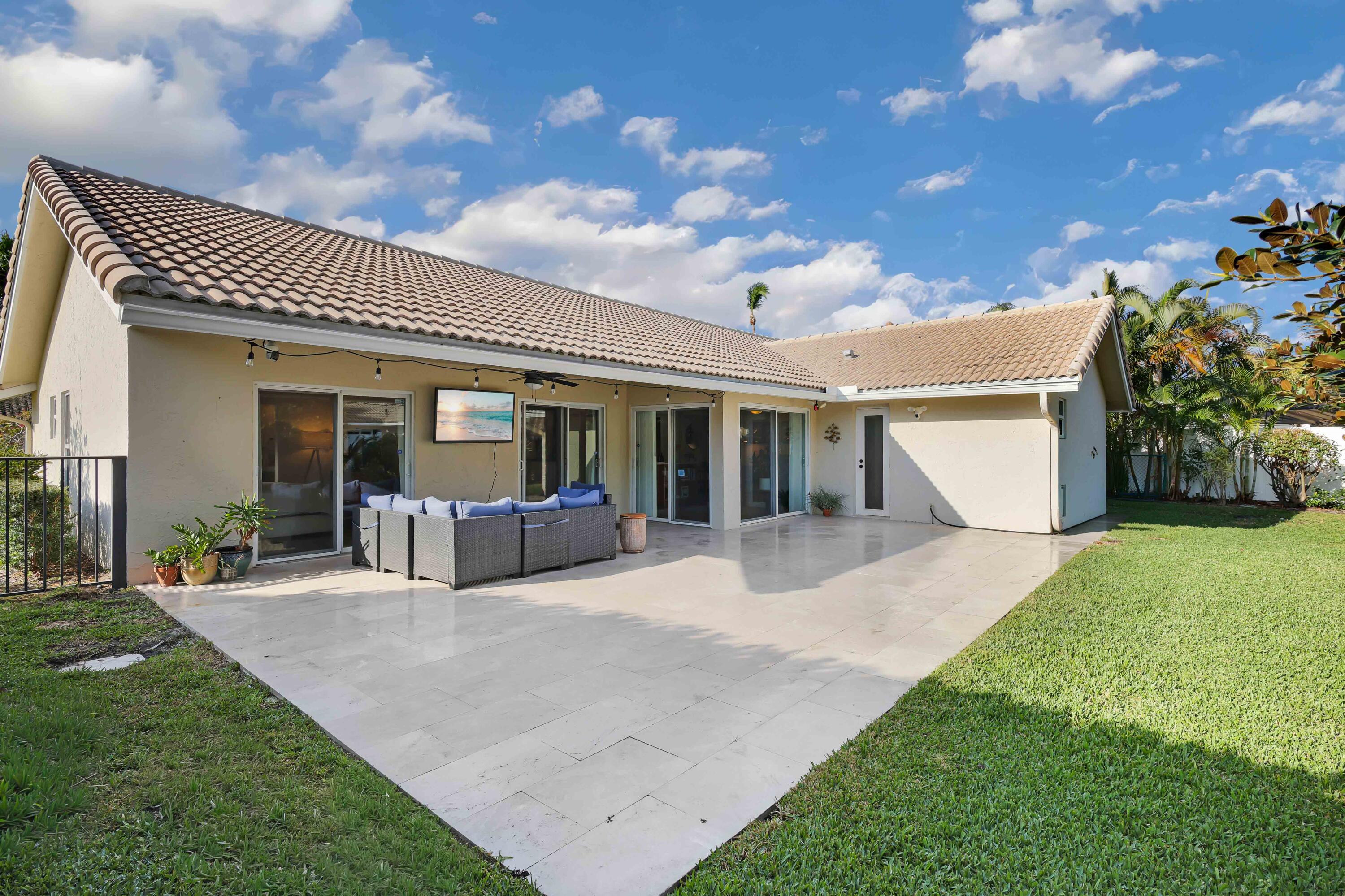 HIDDEN VALLEY - Residential