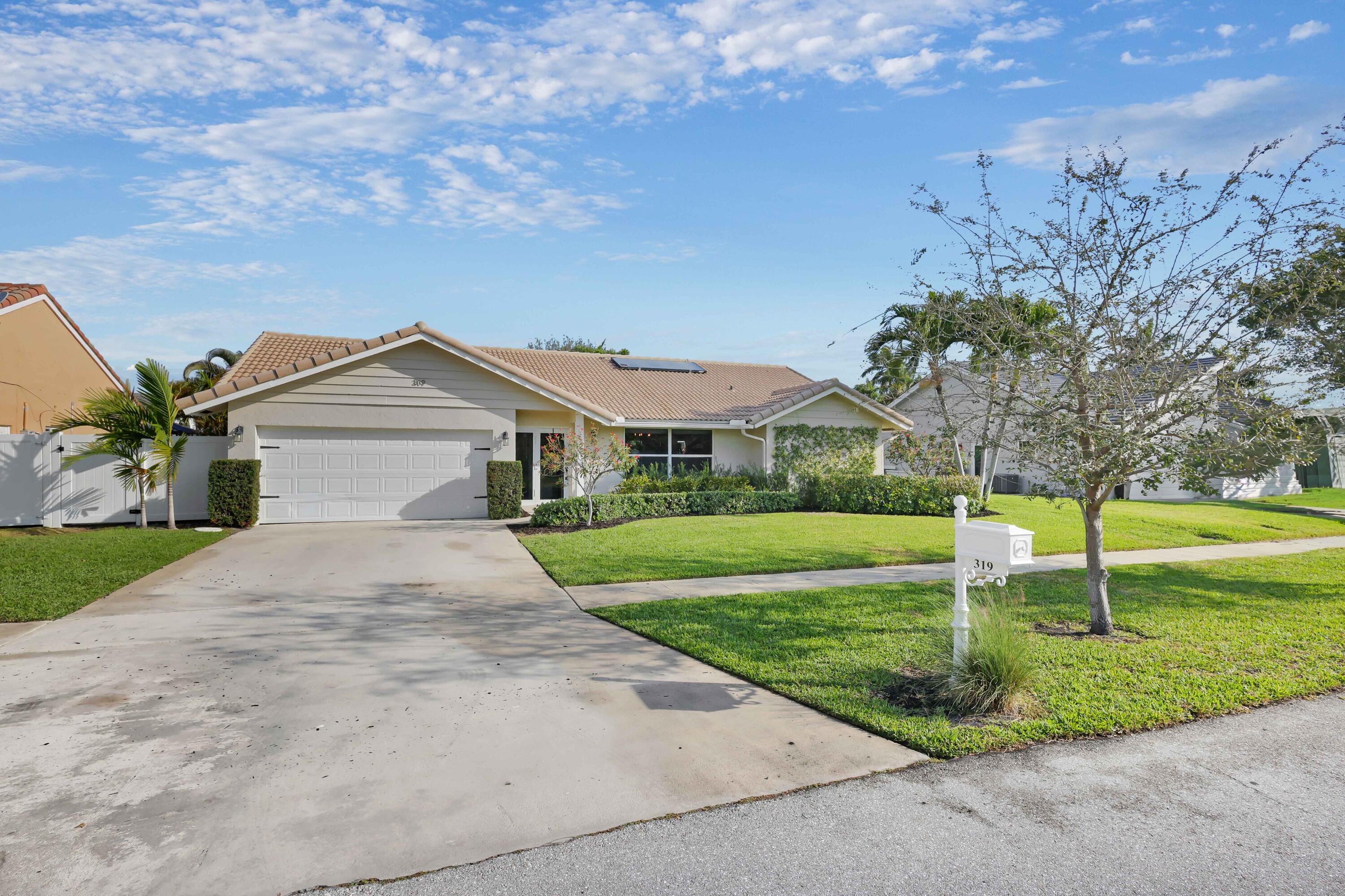 HIDDEN VALLEY - Residential