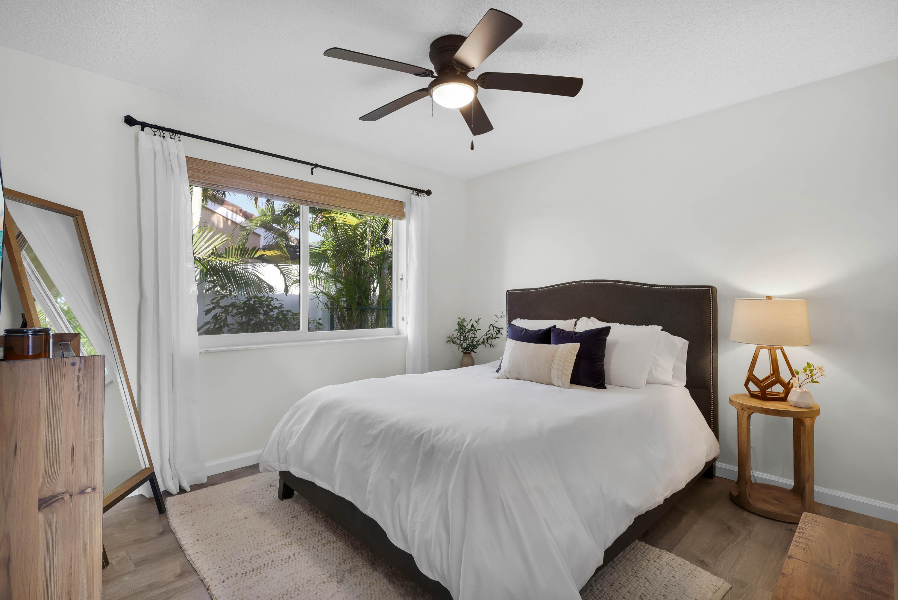 HIDDEN VALLEY - Residential