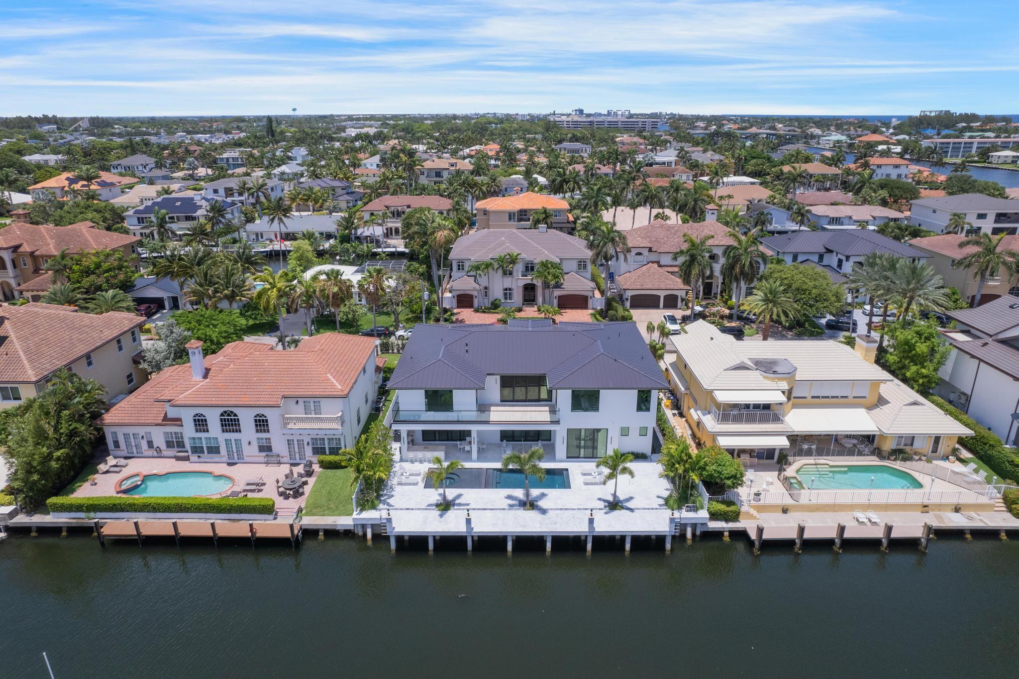 TROPIC ISLE - Residential